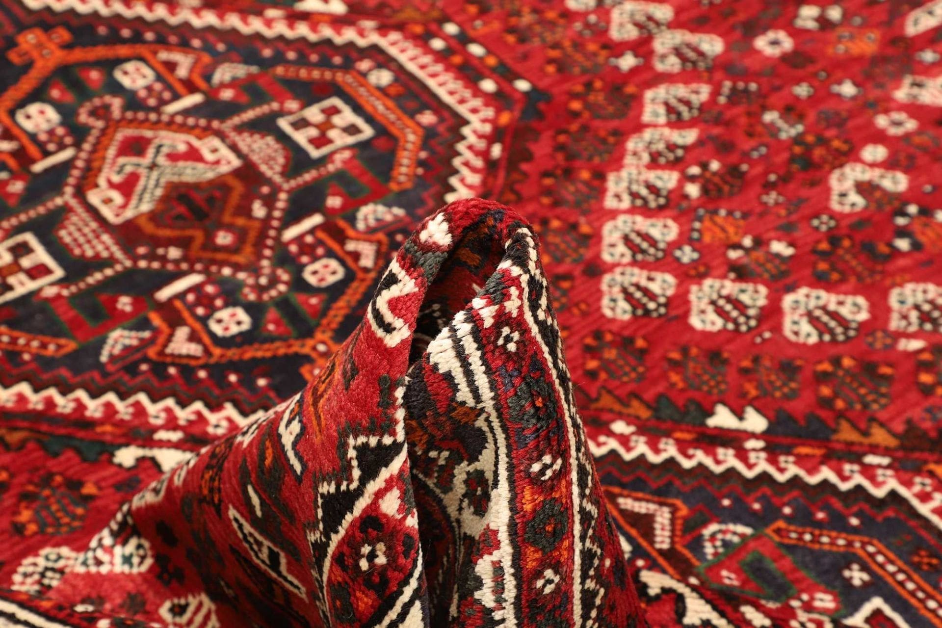 Shiraz Perserteppich 213 × 297 cm aus Wolle, handgeknüpft