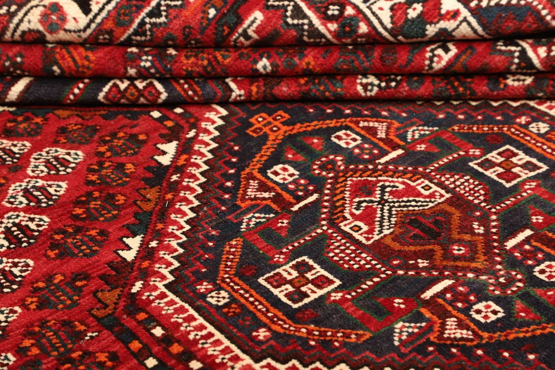 Shiraz Perserteppich 213 × 297 cm aus Wolle, handgeknüpft
