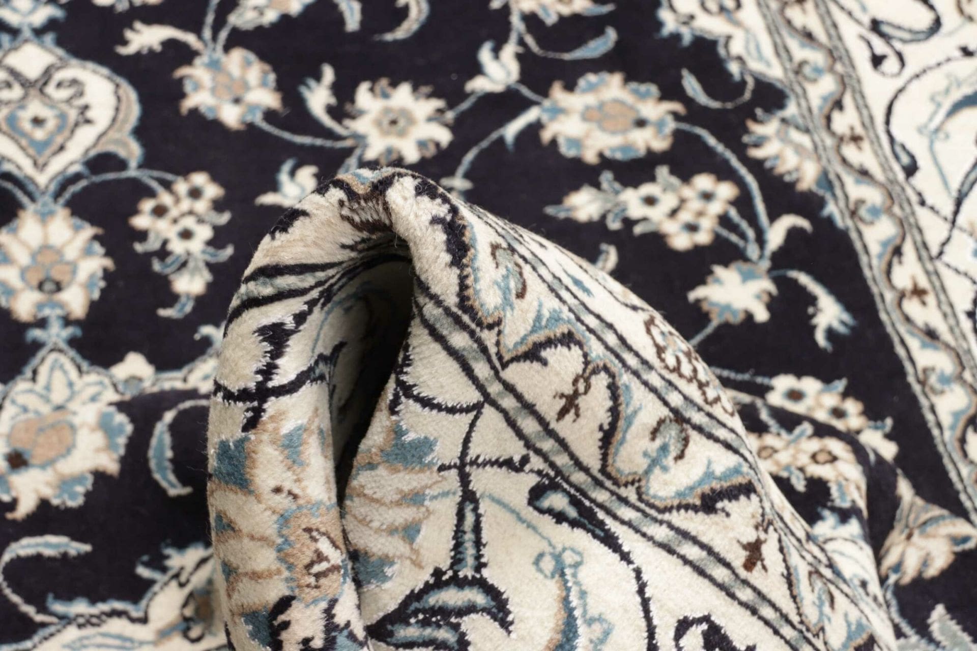 nain-teppich-199-x-302cm-florale-muster-handgeknupft-perserteppich-9 Handgeknüpfter Nain Perserteppich, 199 × 302 cm, Wolle