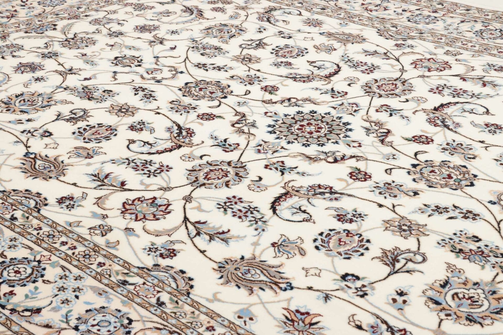 Nain Perserteppich 208 × 302 cm aus Wolle, handgeknüpft