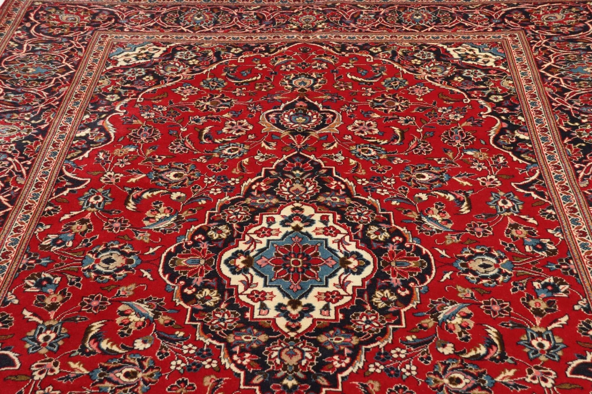 Kashan Perserteppich aus Iran, 199 × 303 cm