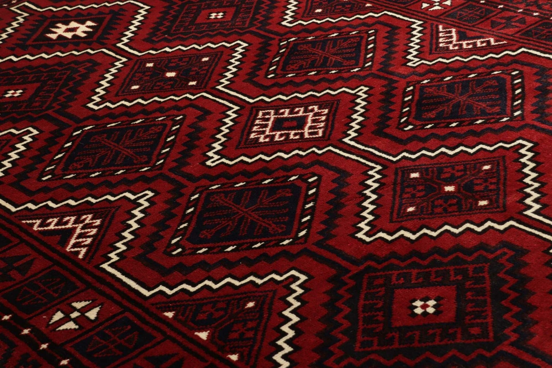 Loribaft Perserteppich aus Iran, 225 × 302 cm