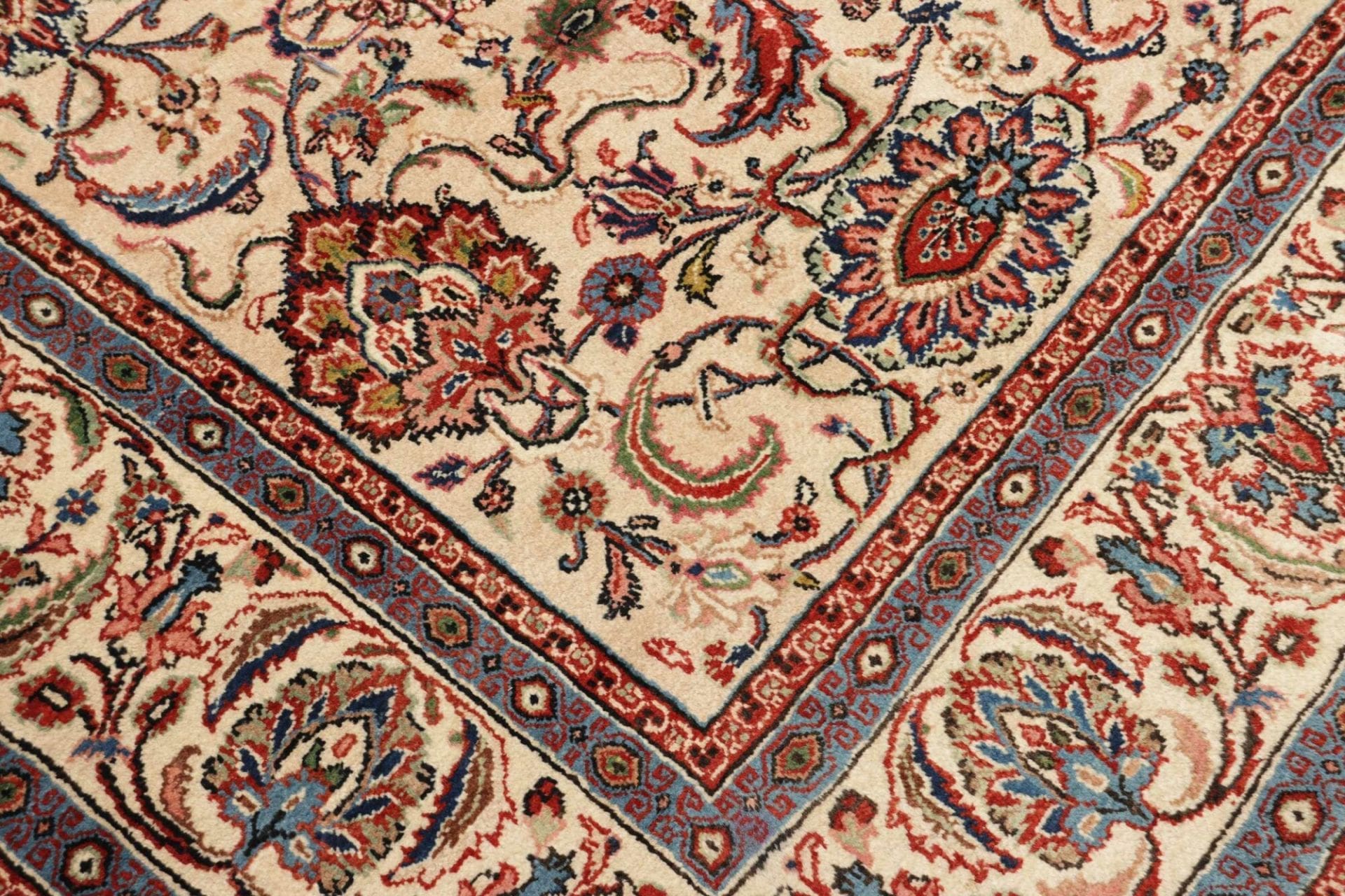 Mashhad Perserteppich aus Iran, 223 × 317 cm
