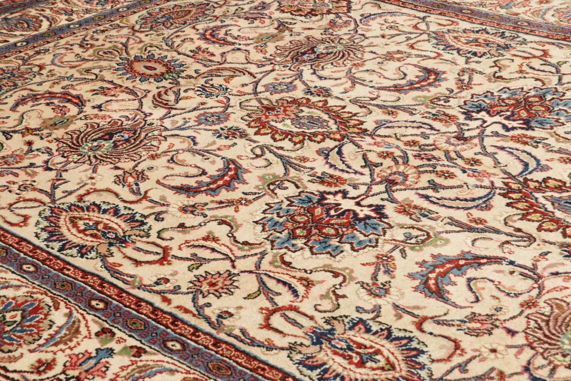 Mashhad Perserteppich aus Iran, 223 × 317 cm