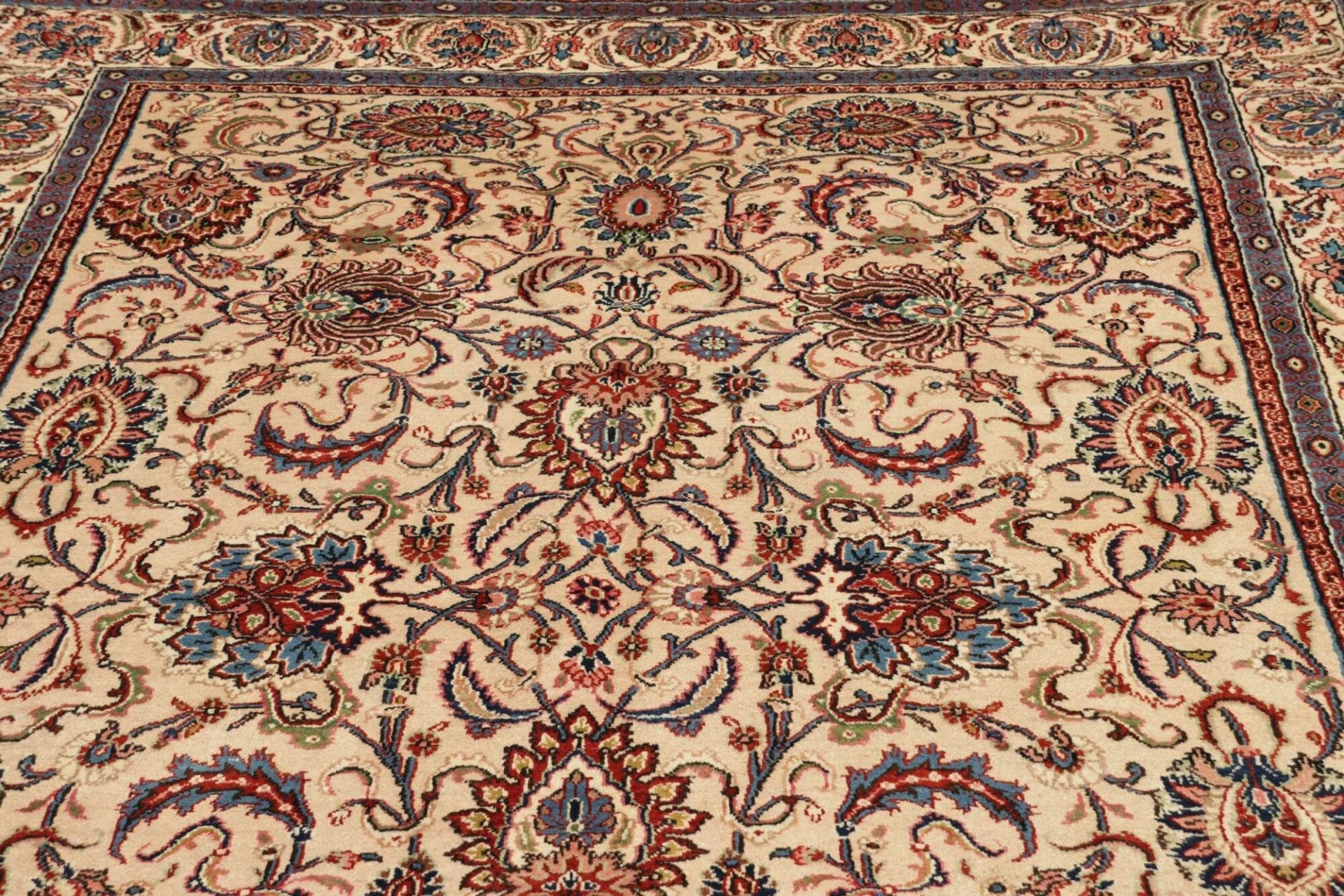 Mashhad Perserteppich aus Iran, 223 × 317 cm