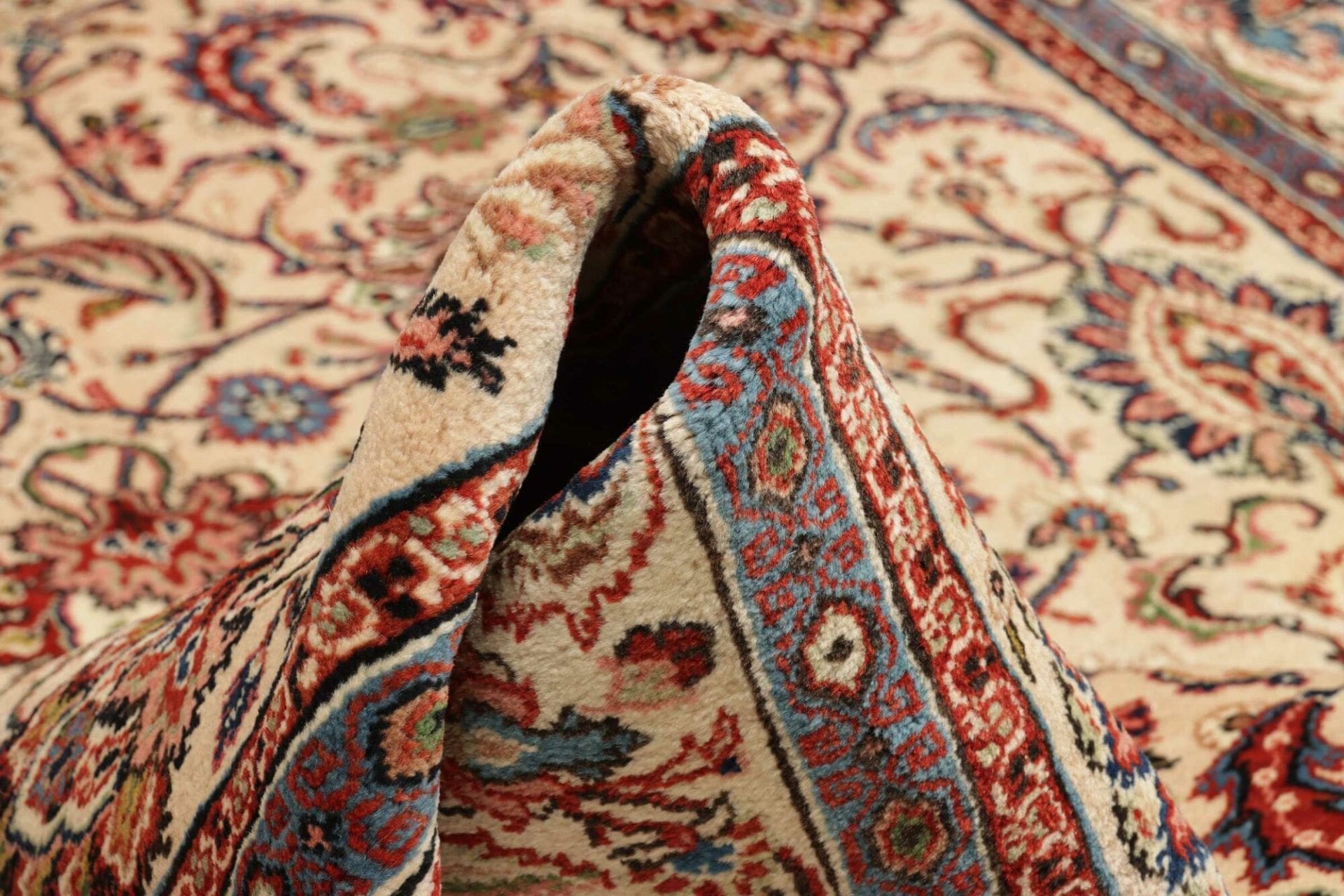 Mashhad Perserteppich aus Iran, 223 × 317 cm