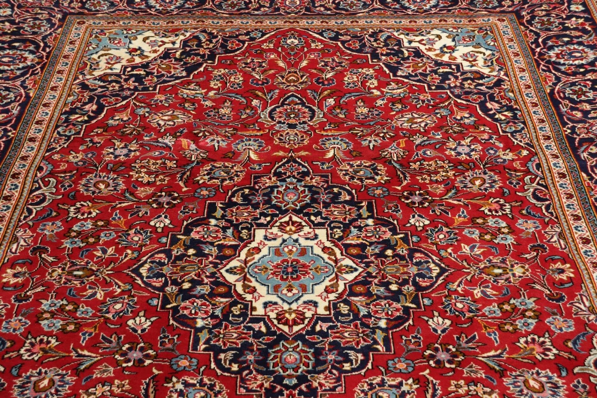 Handgeknüpfter Kashan Perserteppich, Wolle