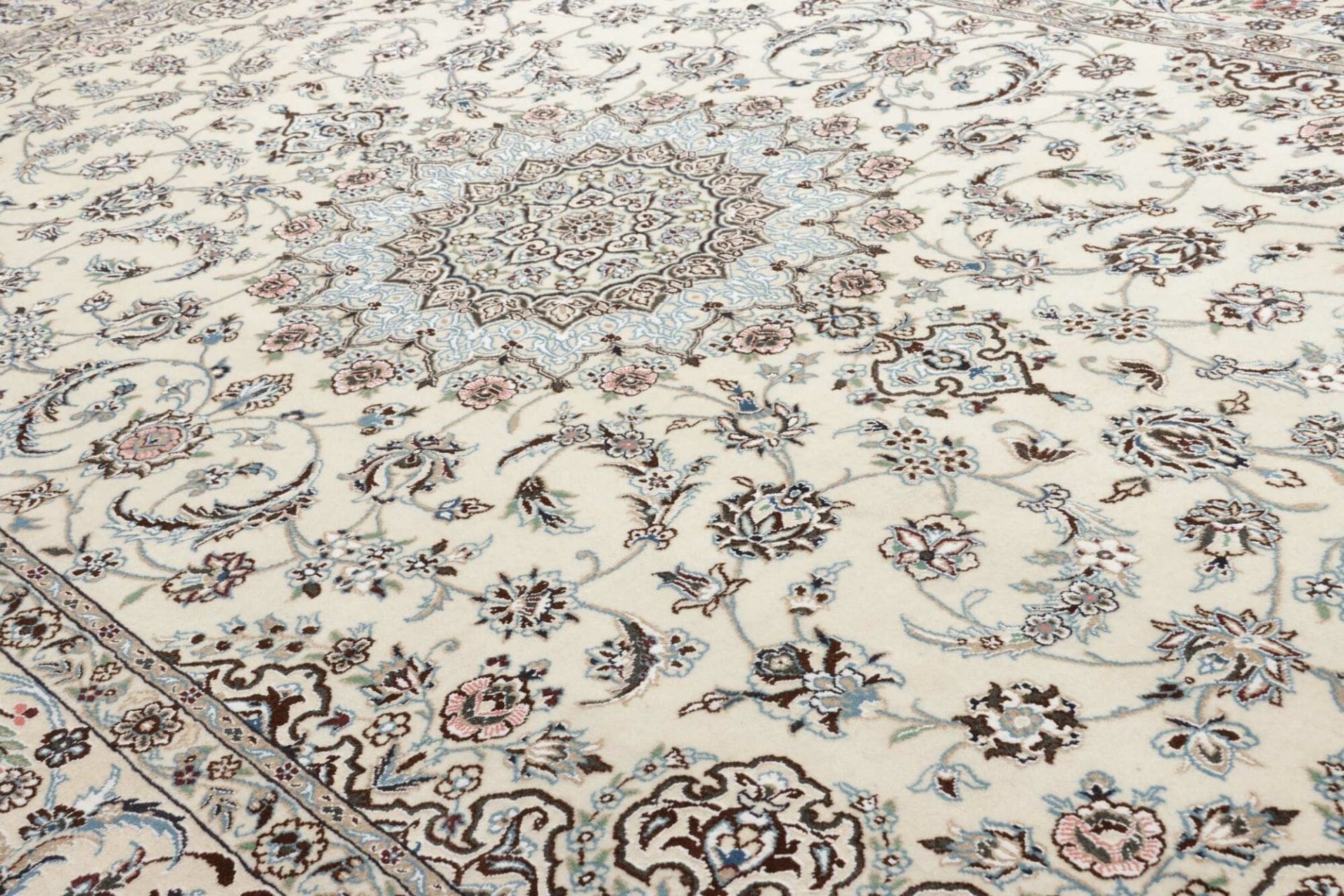 Handgeknüpfter Nain Perserteppich, 200 × 293 cm, Wolle