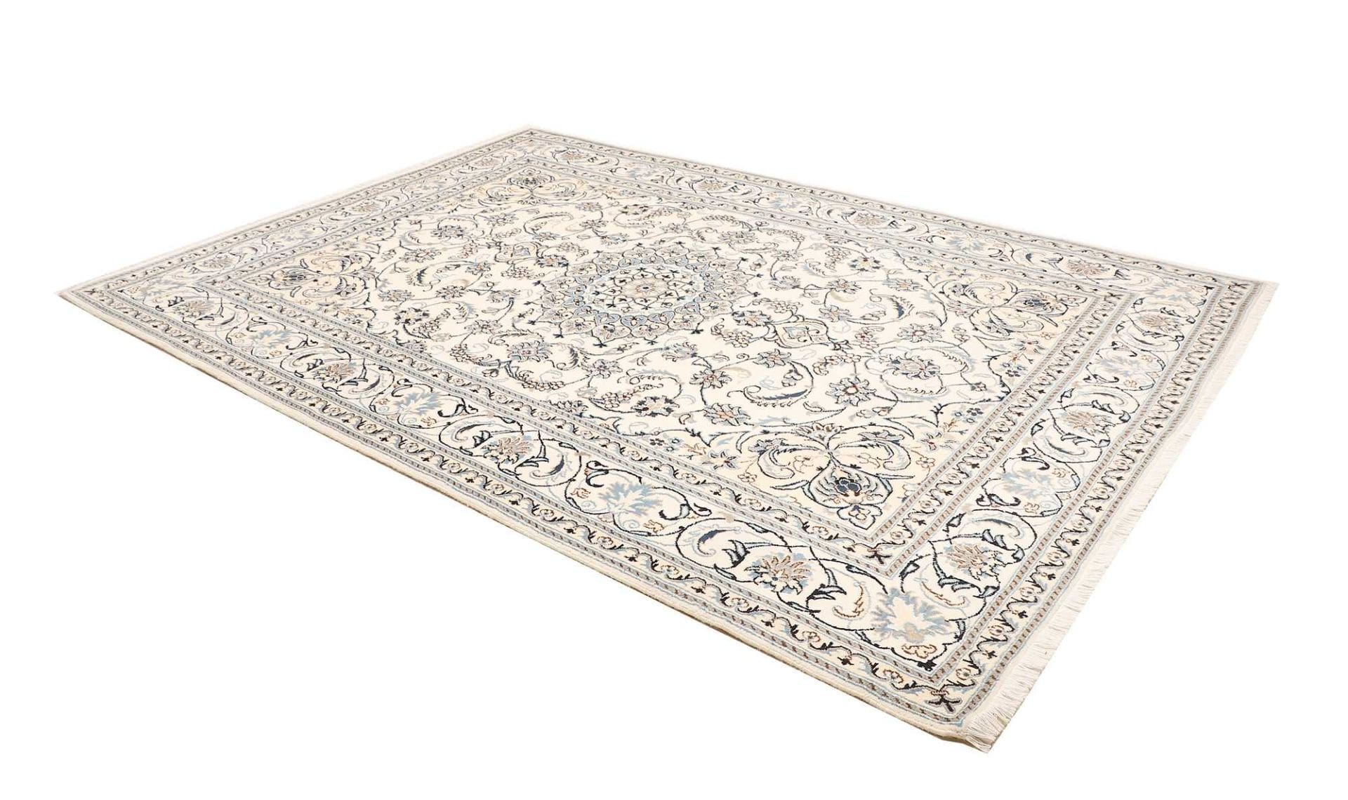 Handgeknüpfter Nain Perserteppich 208 × 305 cm