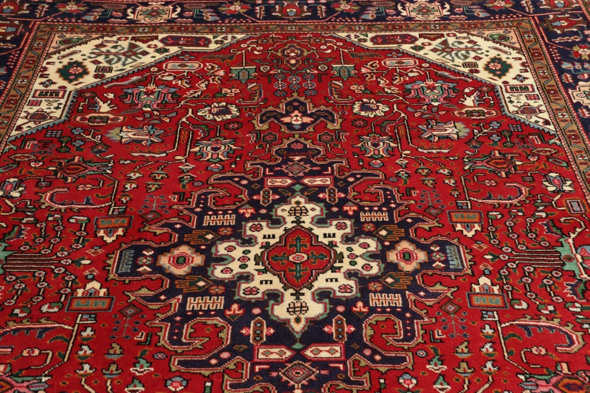 Handgeknüpfter Täbriz Perserteppich, 201 × 287 cm, Wolle