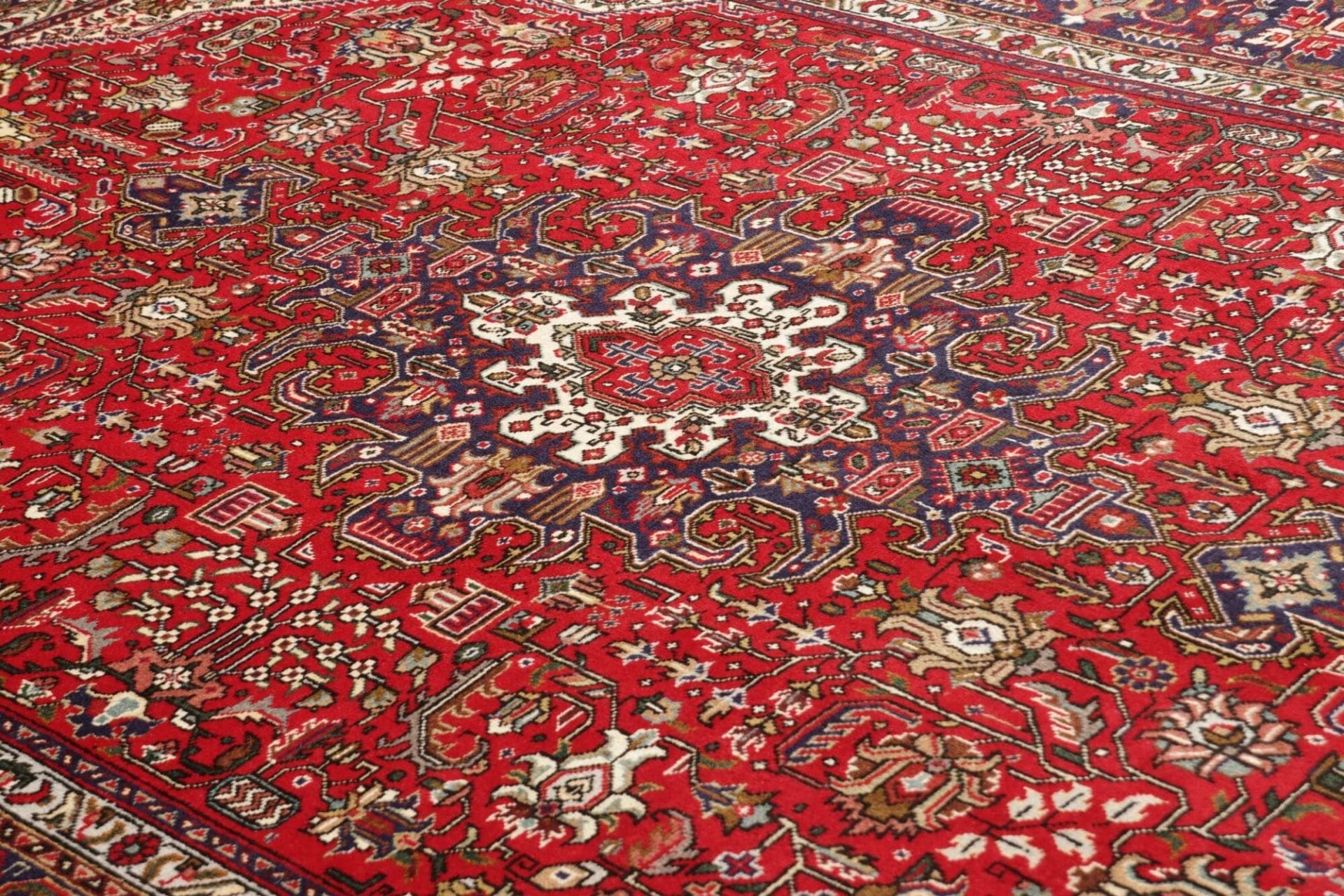 Täbriz Perserteppich aus Iran, 203 × 300 cm