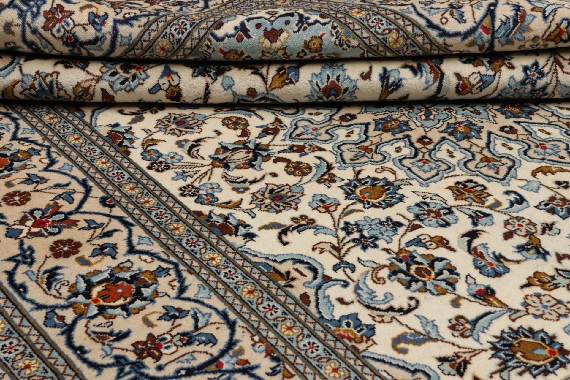Kashan Perserteppich aus Iran, 200 × 308 cm