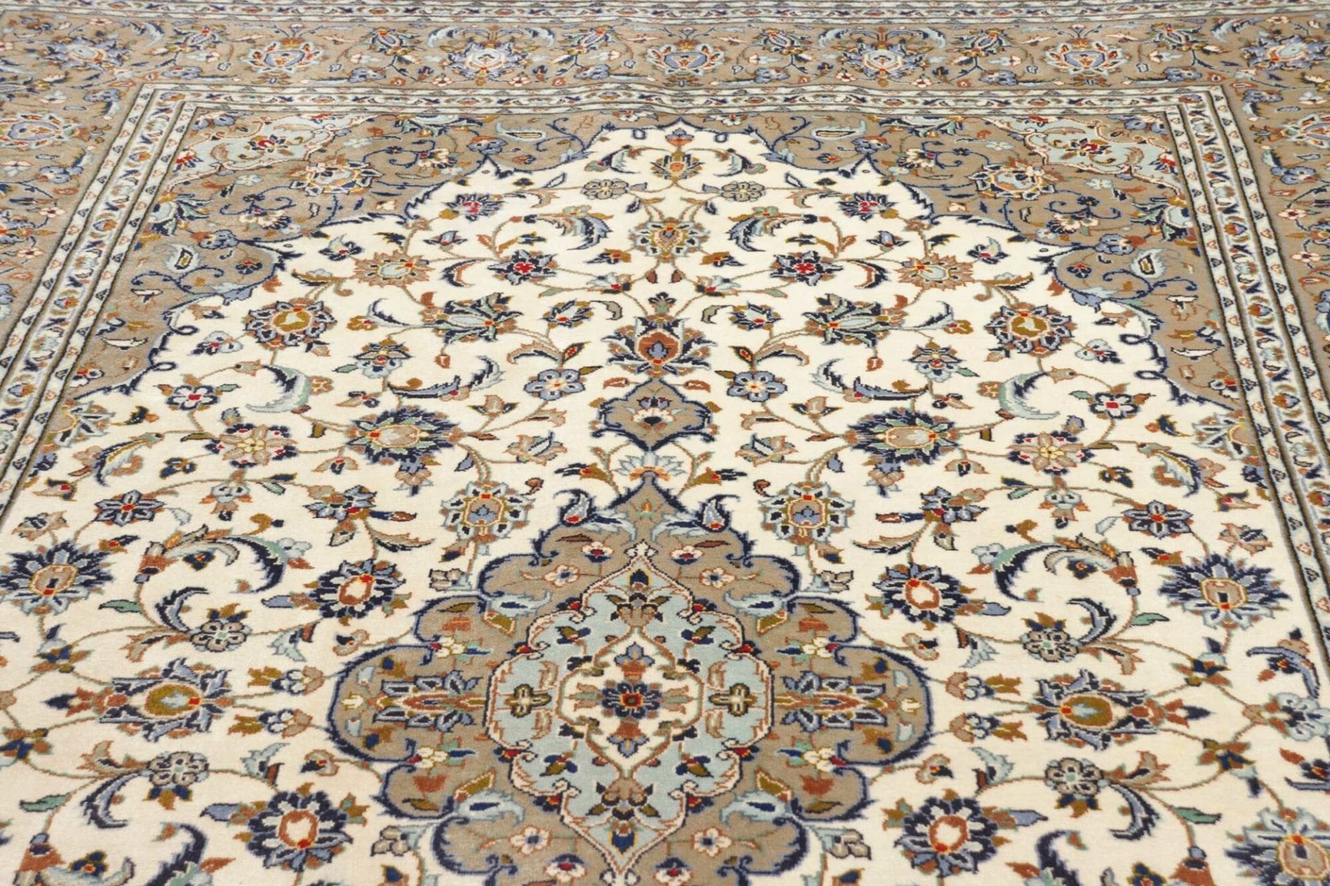 Handgeknüpfter Kashan Perserteppich 206 × 310 cm