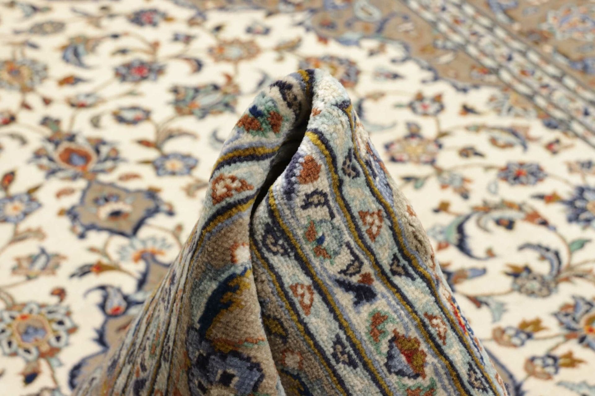 Handgeknüpfter Kashan Perserteppich 206 × 310 cm