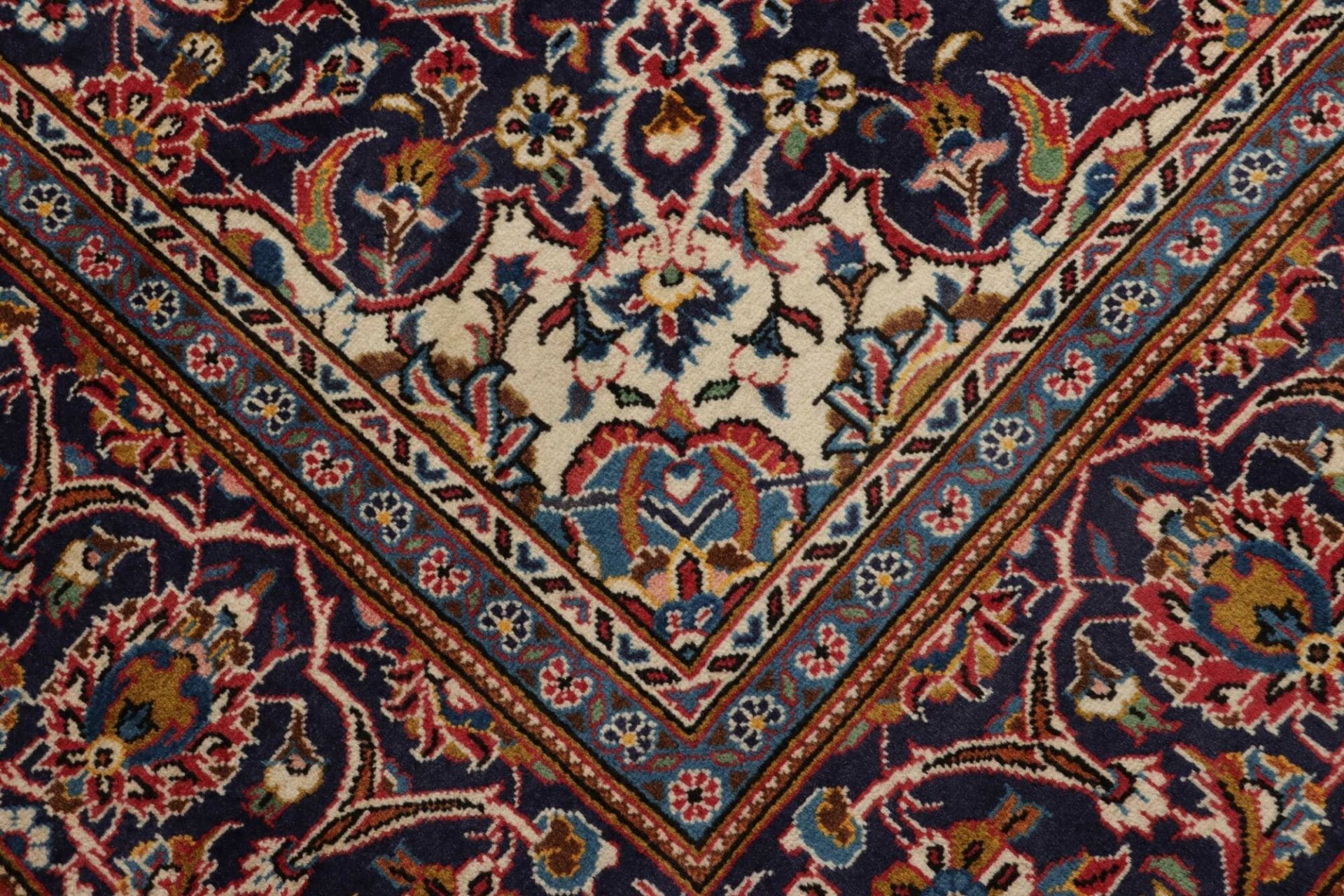 Handgeknüpfter Kashan Perserteppich 199 × 313 cm