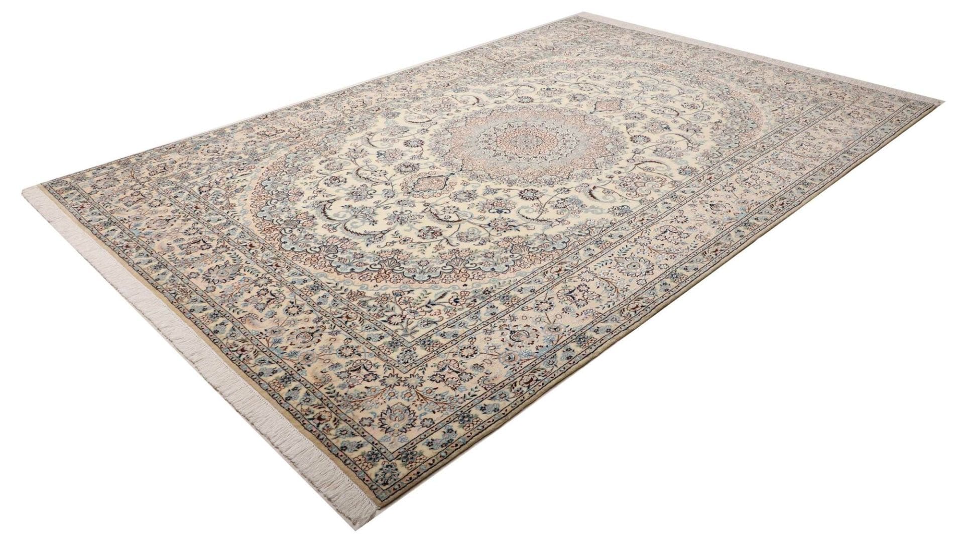 Handgeknüpfter Nain Perserteppich 211 × 317 cm