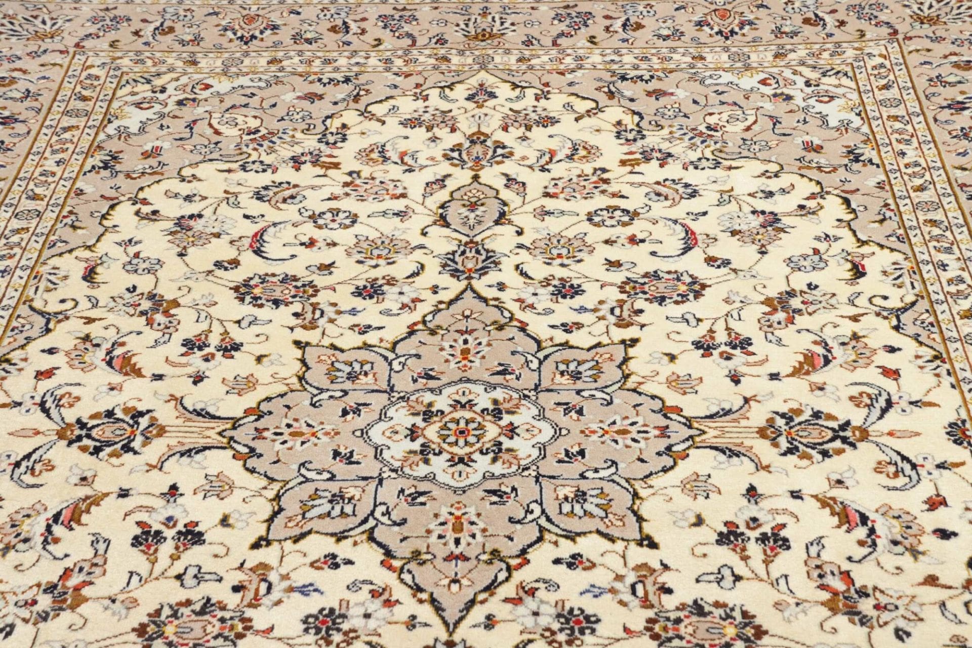 Handgeknüpfter Kashan Perserteppich, 199 × 292 cm, Wolle