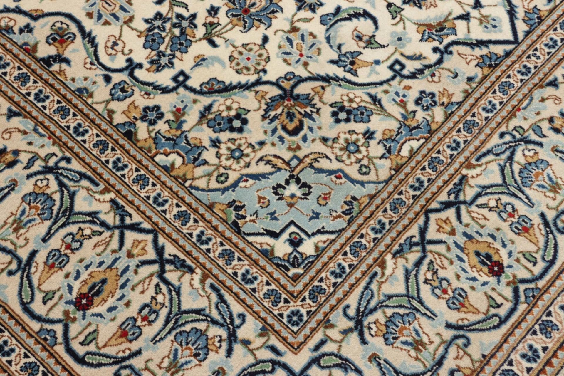 Kashan Perserteppich aus Iran, 203 × 304 cm