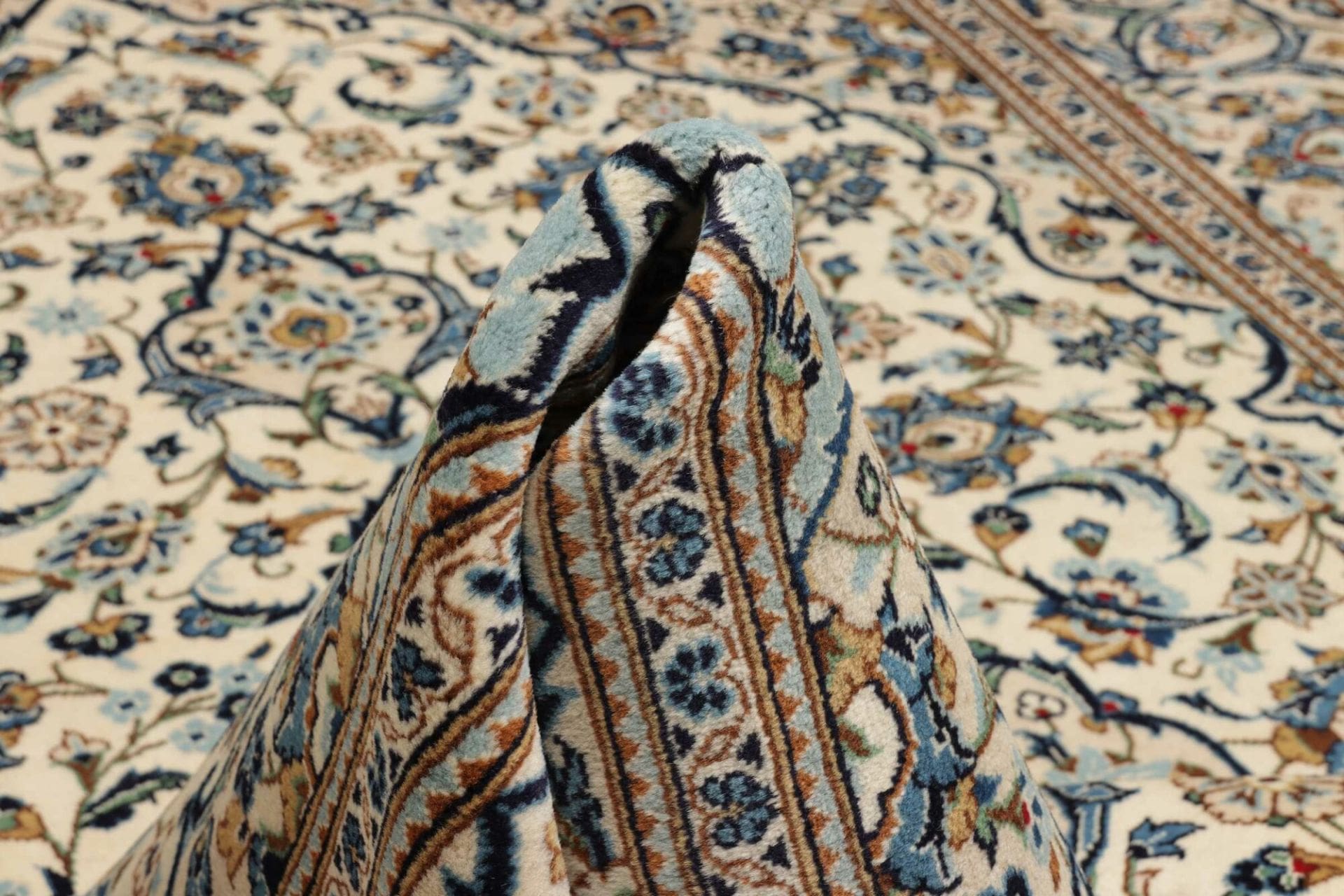 Kashan Perserteppich aus Iran, 203 × 304 cm