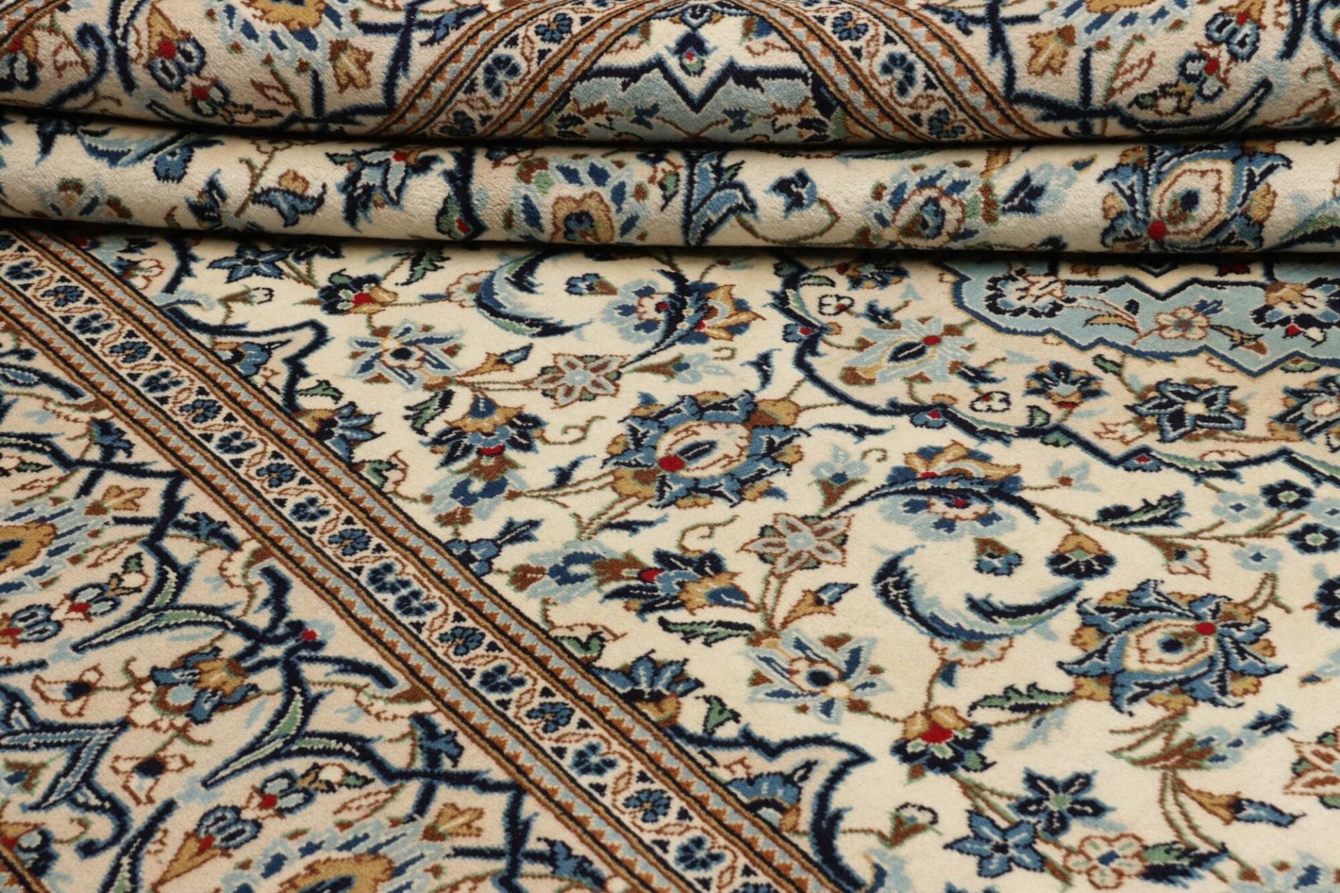 Kashan Perserteppich aus Iran, 203 × 304 cm