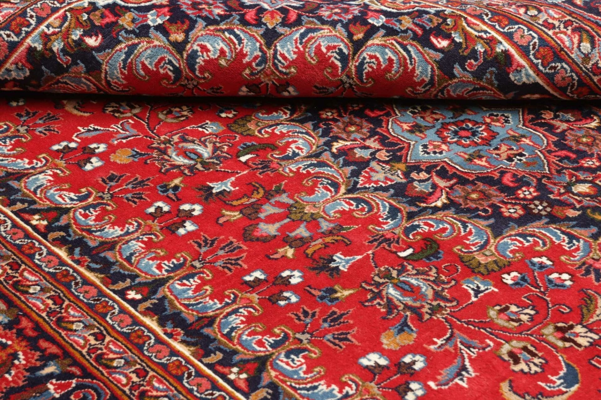Mashhad Perserteppich aus Iran, 207 × 288 cm