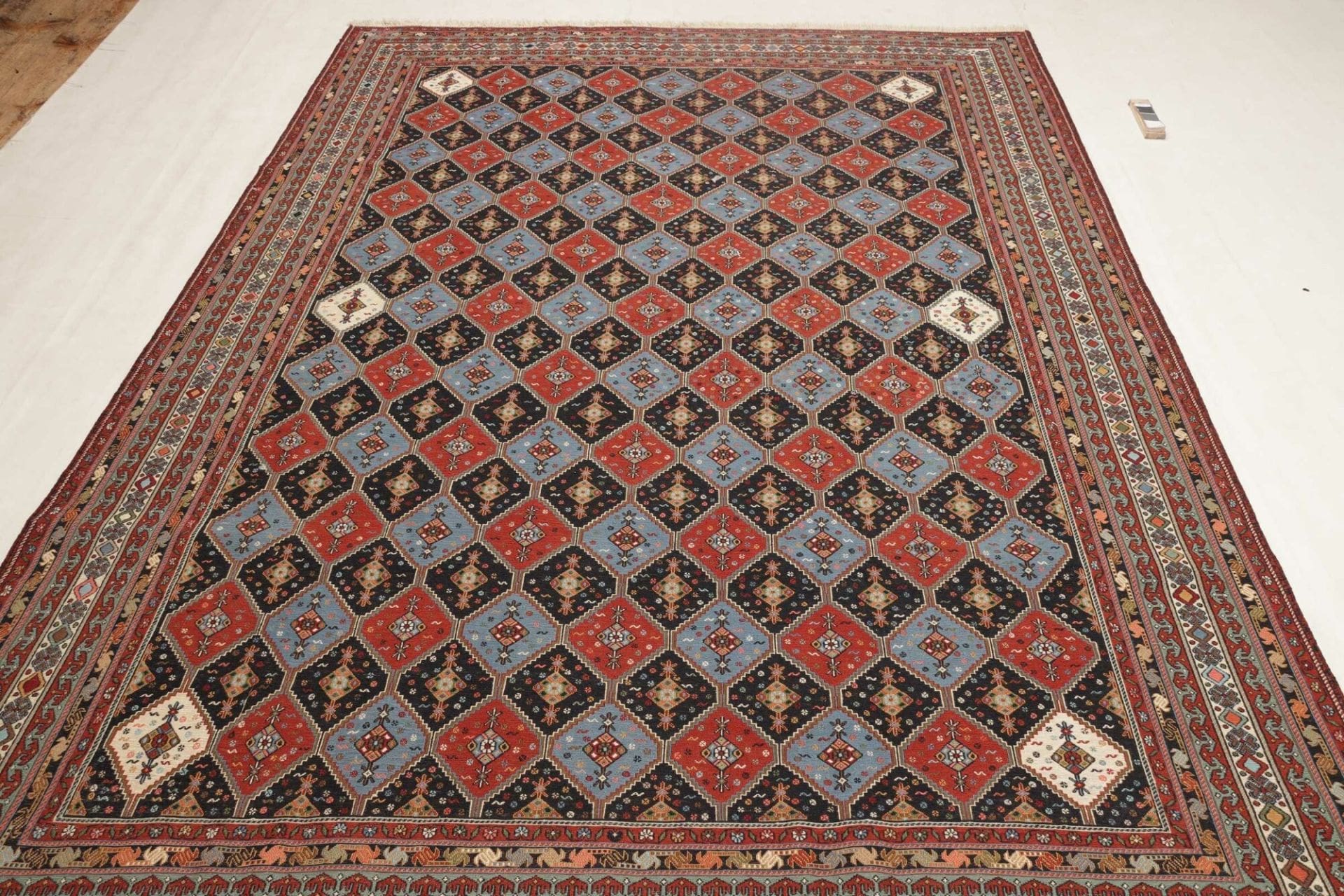 Kelim Perserteppich aus Iran, 204 × 292 cm