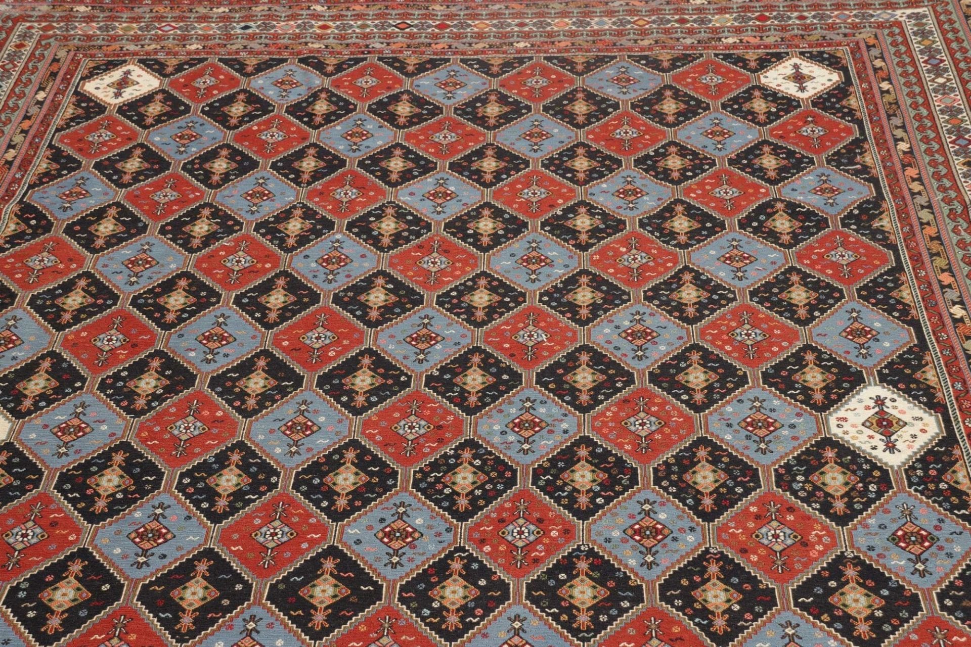 Kelim Perserteppich aus Iran, 204 × 292 cm