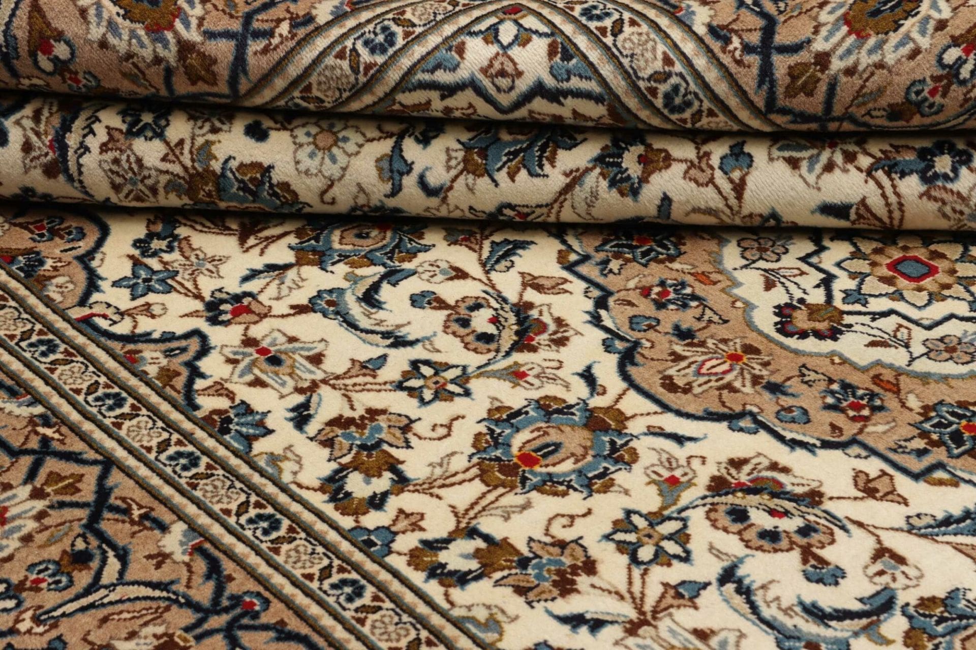 Kashan Perserteppich aus Iran, 203 × 308 cm