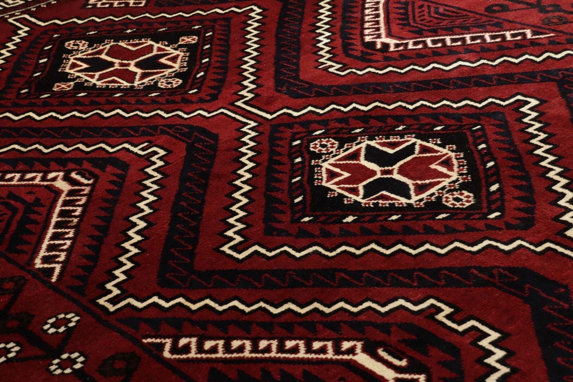 Handgeknüpfter Loribaft Perserteppich, 227 × 306 cm, Wolle
