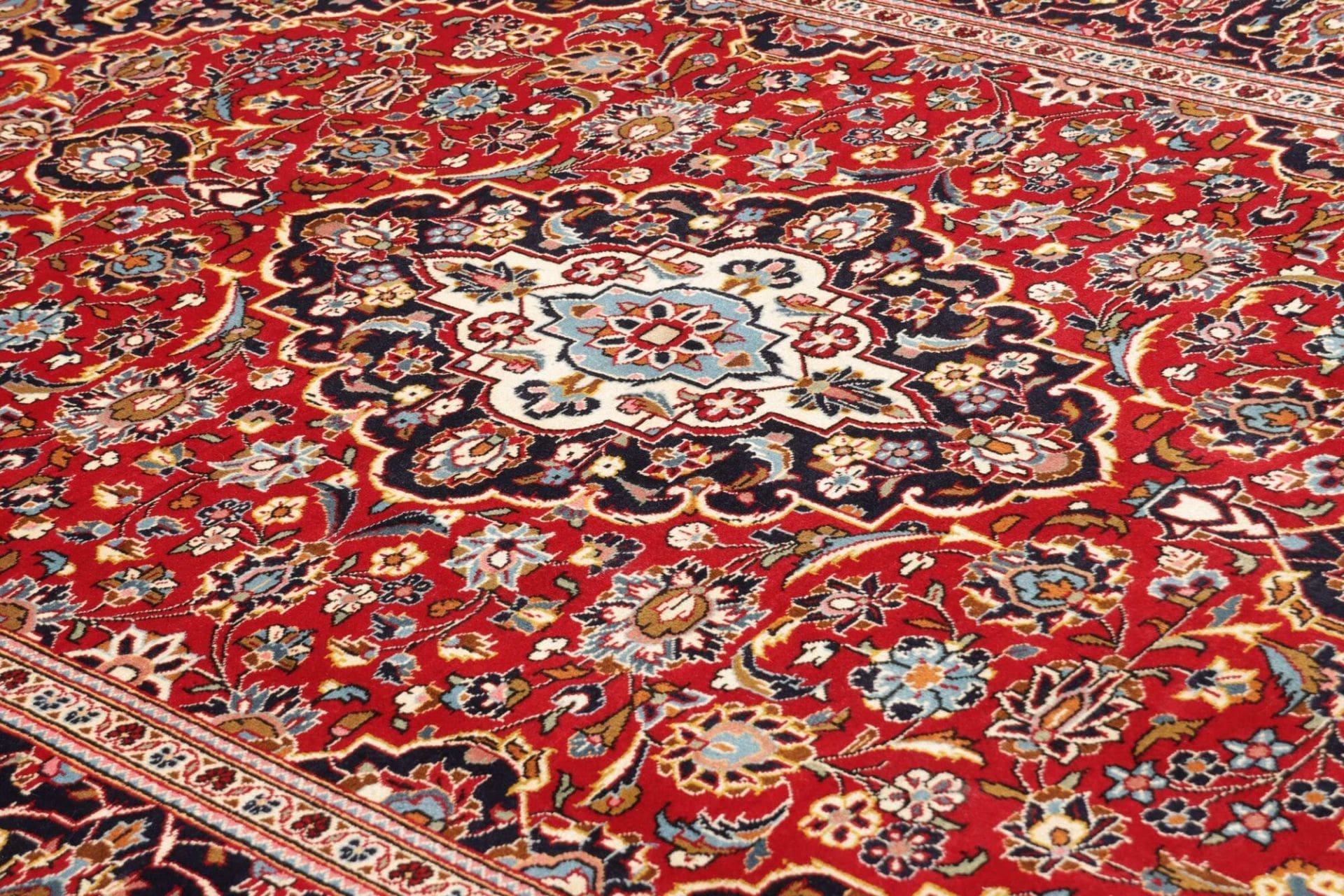 Handgeknüpfter Kashan Perserteppich 203 × 312 cm