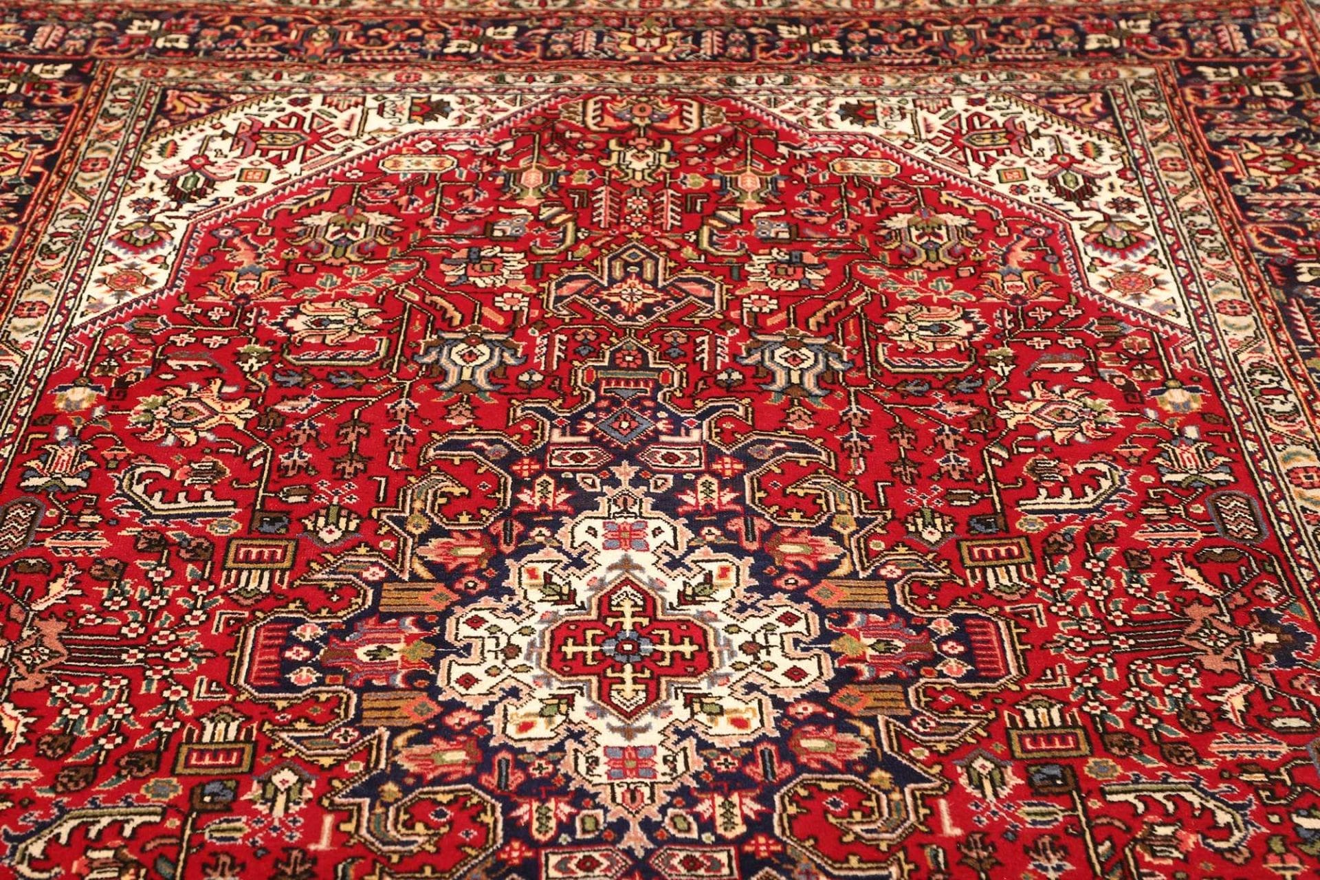 Täbriz Perserteppich aus Iran, 208 × 315 cm