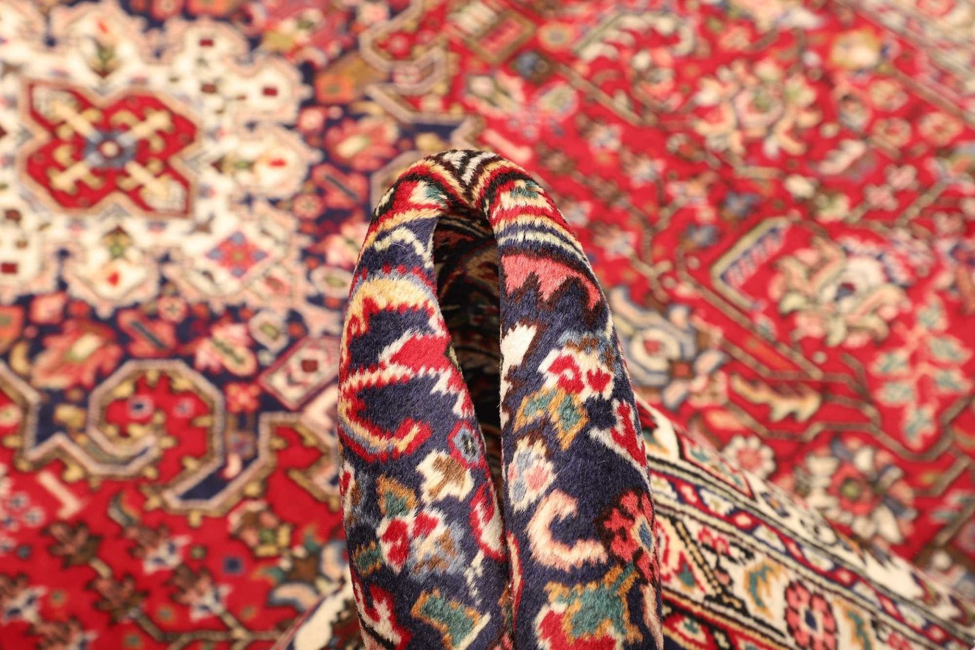Täbriz Perserteppich aus Iran, 208 × 315 cm