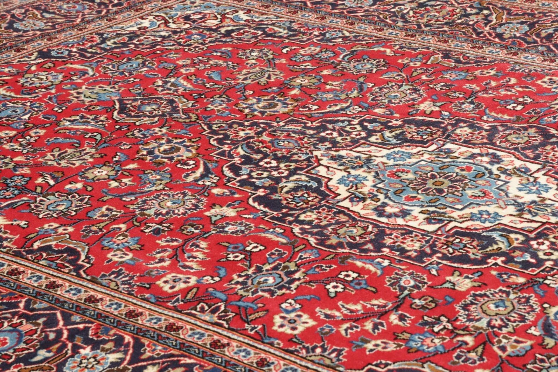 Kashan Perserteppich aus Iran, 203 × 312 cm