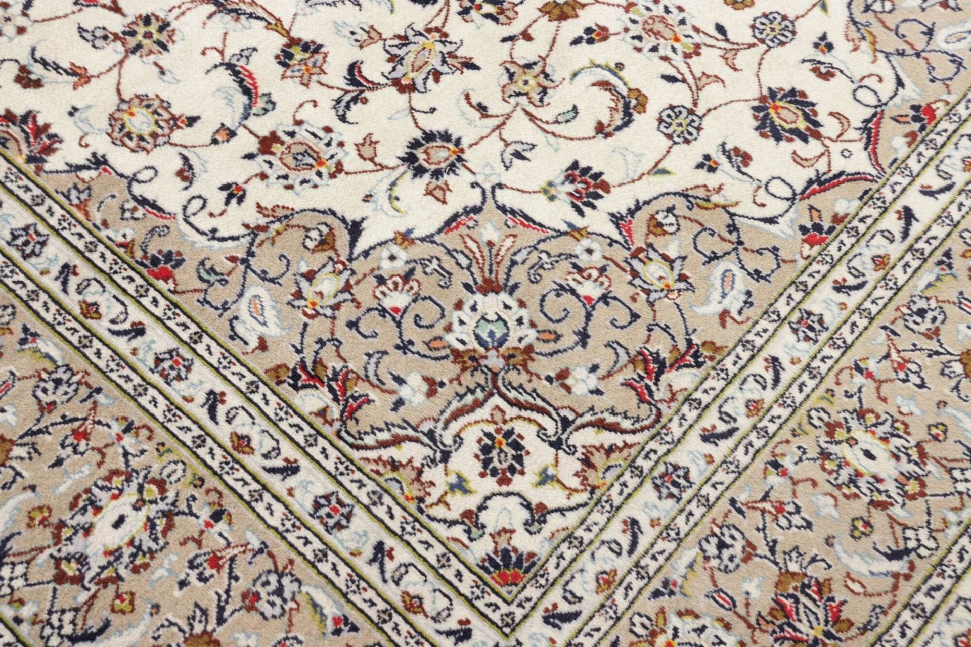 Handgeknüpfter Kashan Perserteppich 203 × 295 cm
