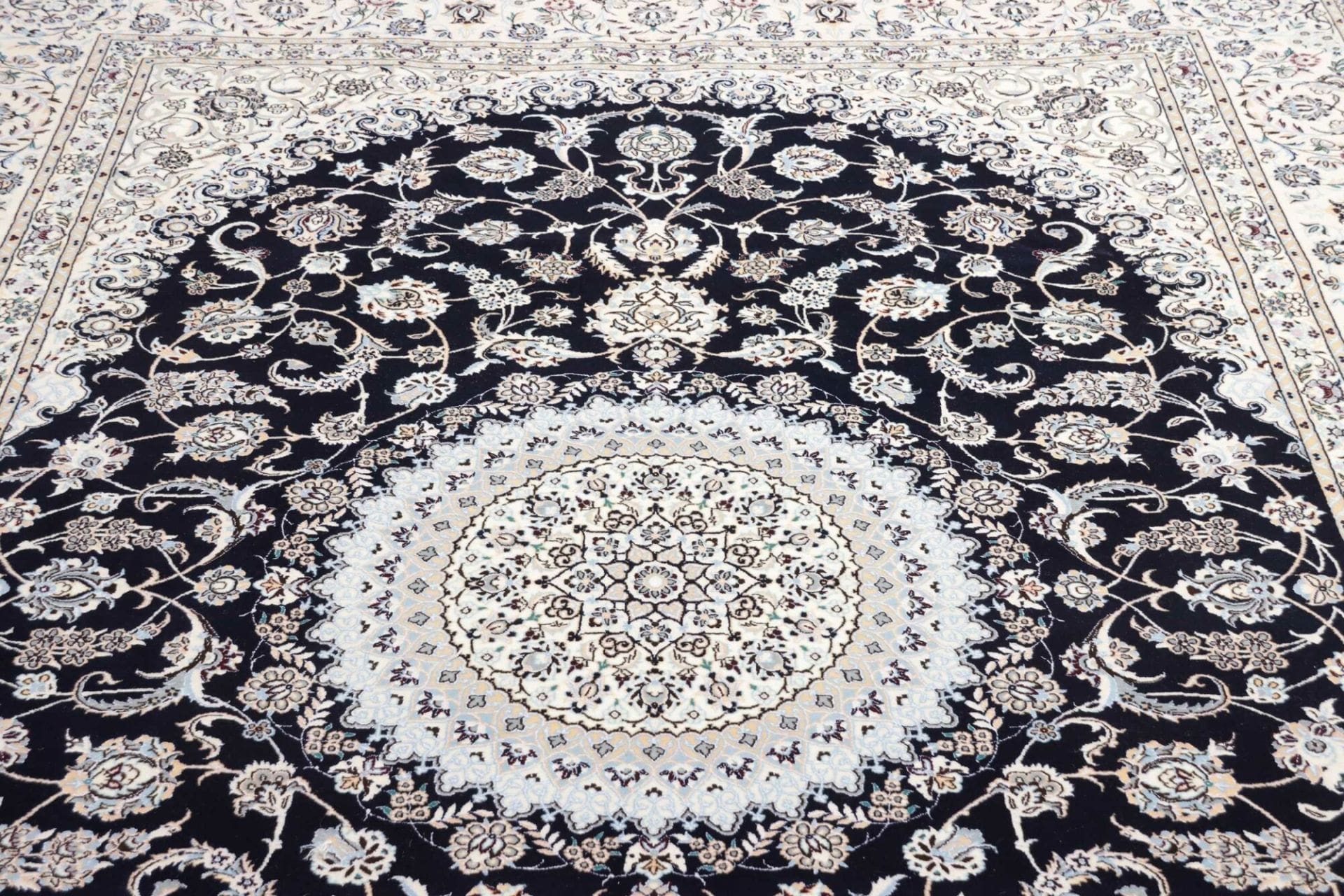 Handgeknüpfter Nain Perserteppich, 215 × 304 cm, Wolle