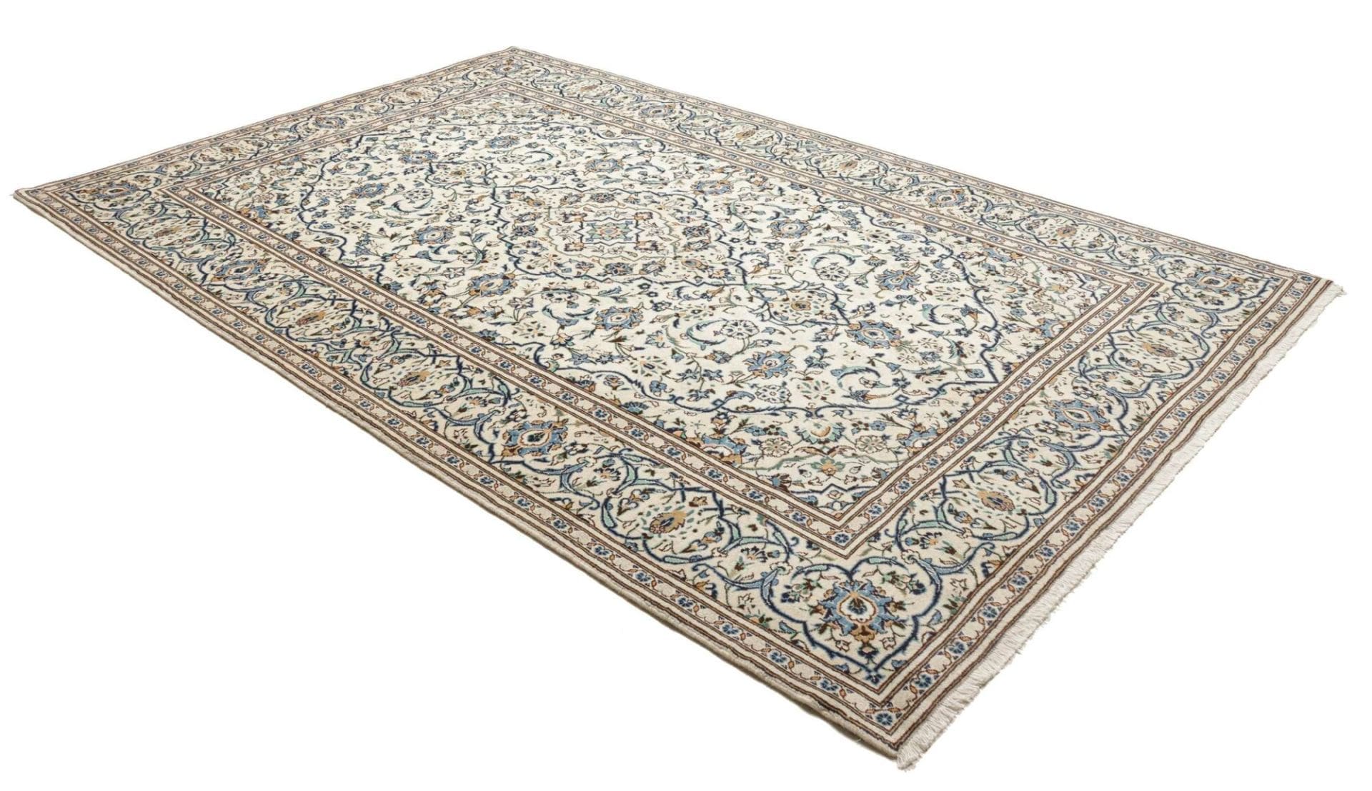 Kashan Perserteppich aus Iran, 196 × 308 cm