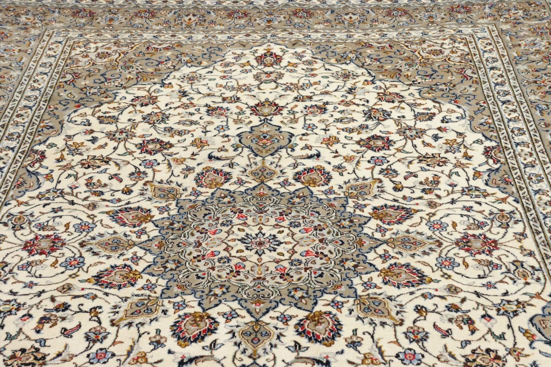 Kashan Perserteppich aus Iran, 200 × 303 cm