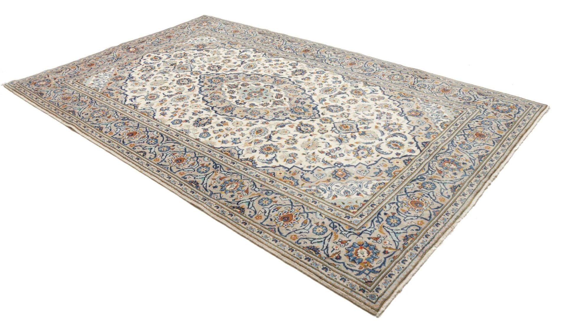 Kashan Perserteppich aus Iran, 197 × 307 cm