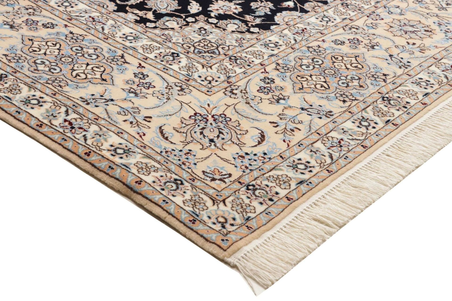 Nain Perserteppich aus Iran, 220 × 316 cm