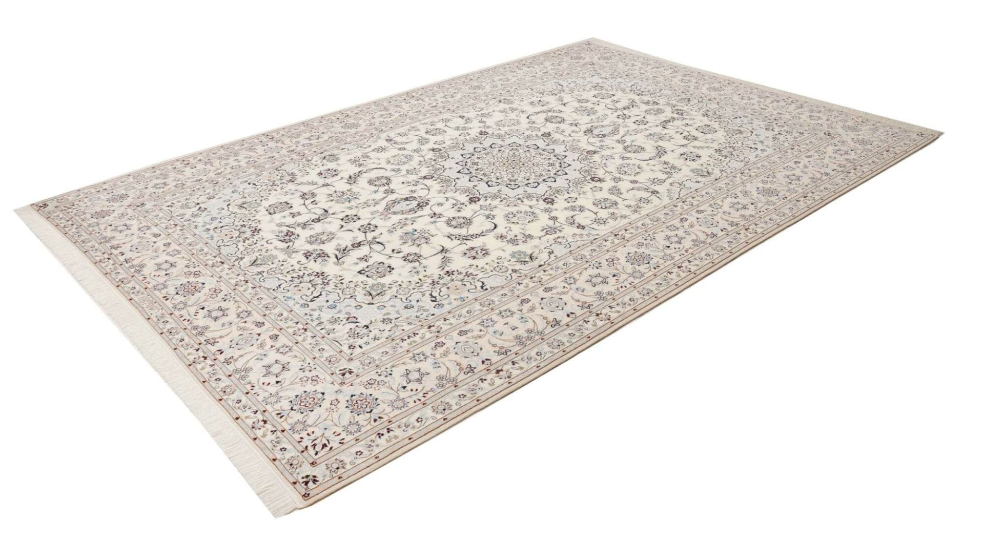 Nain Perserteppich aus Iran, 210 × 310 cm