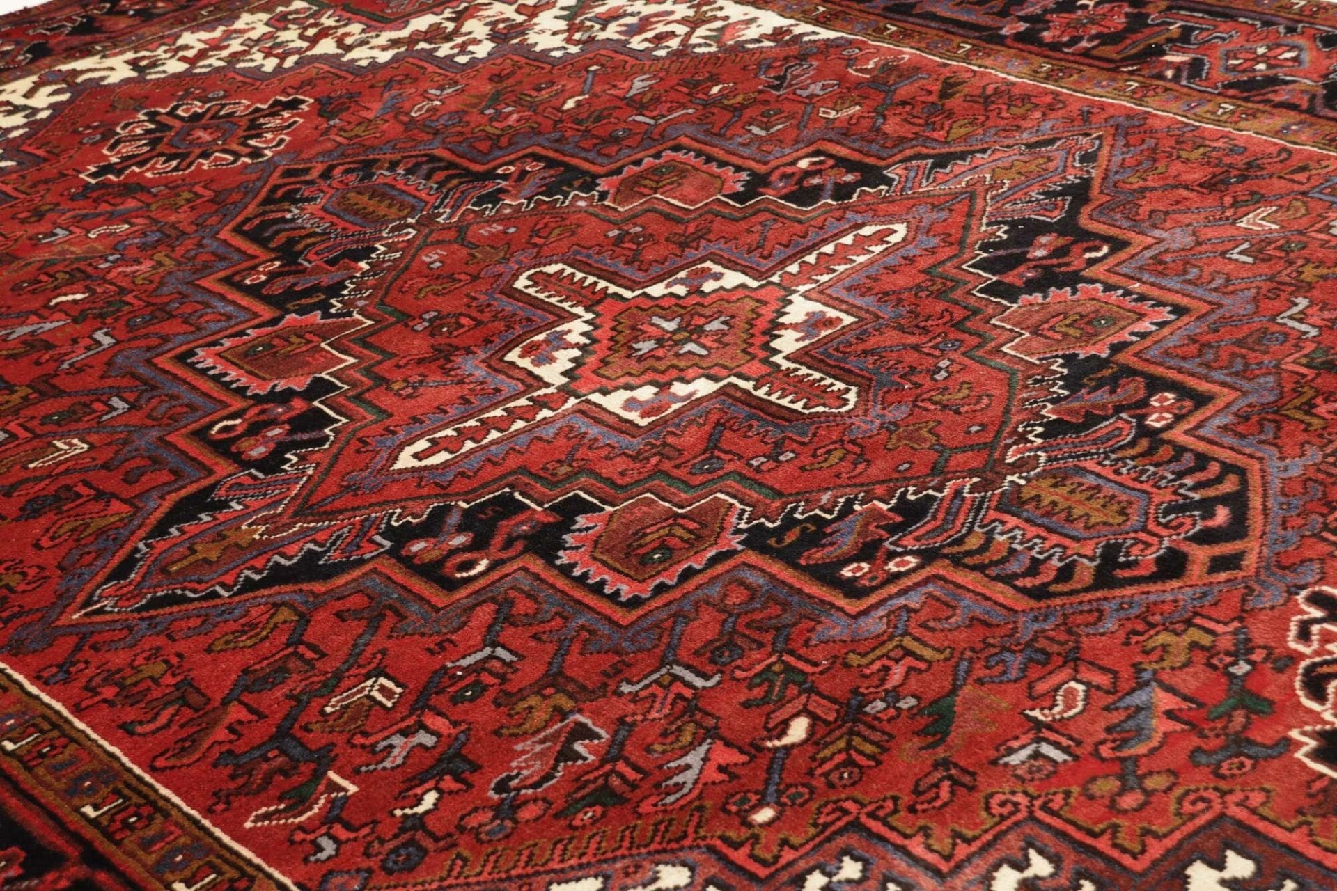 Heriz Perserteppich aus Iran, 212 × 307 cm