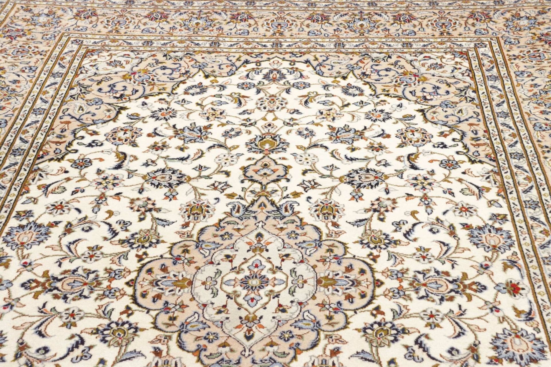 Handgeknüpfter Kashan Perserteppich 207 × 322 cm