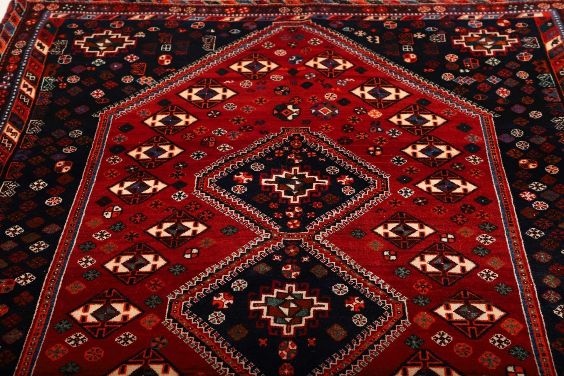 Handgeknüpfter Shiraz Perserteppich, 165 × 274 cm, Wolle