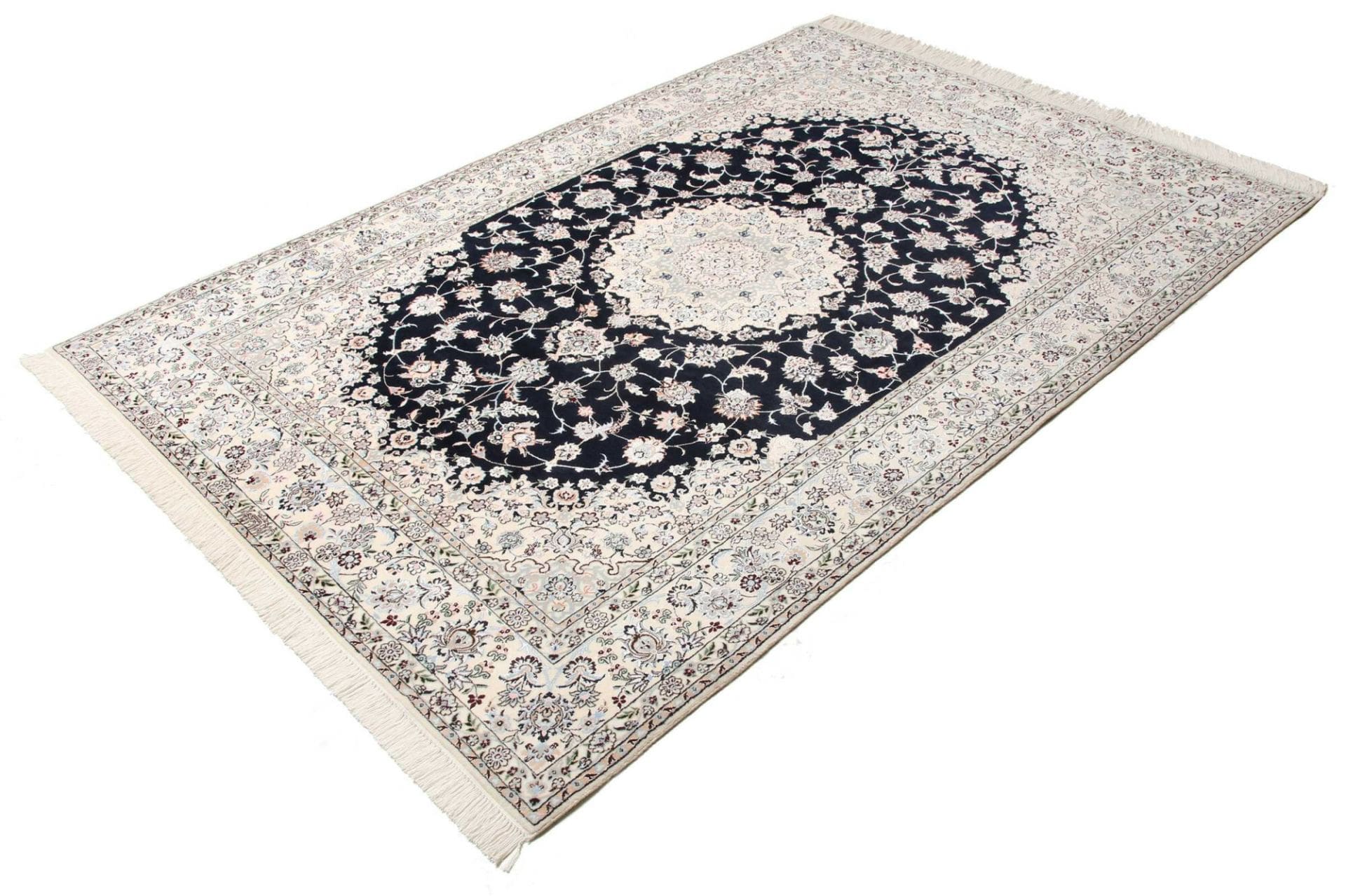 Nain Perserteppich aus Iran, 160 × 237 cm