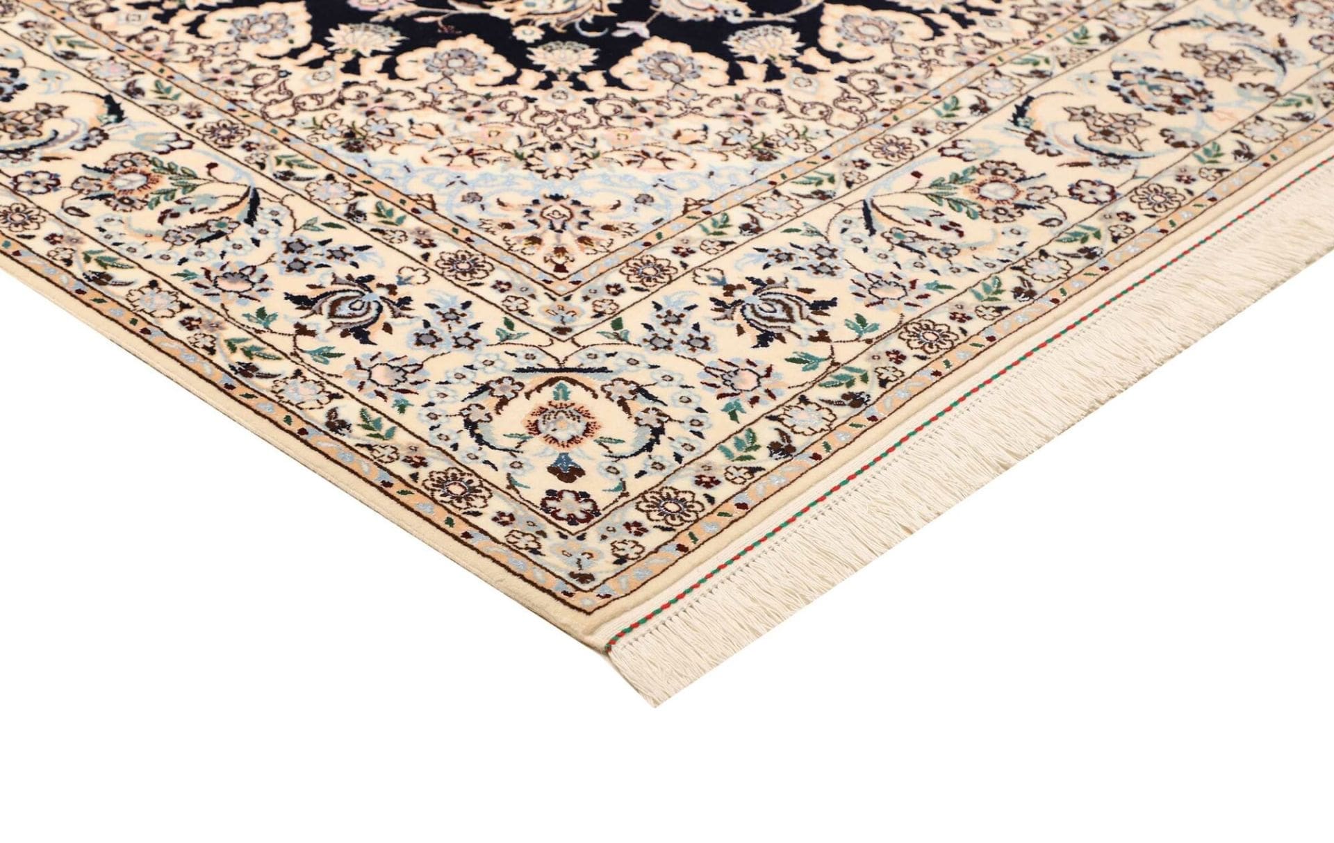 Nain Perserteppich aus Iran, 161 × 231 cm