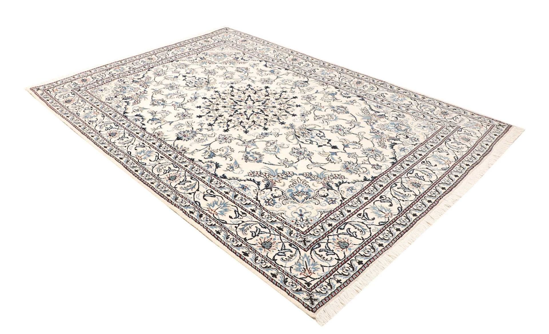 Nain Perserteppich aus Iran, 166 × 247 cm