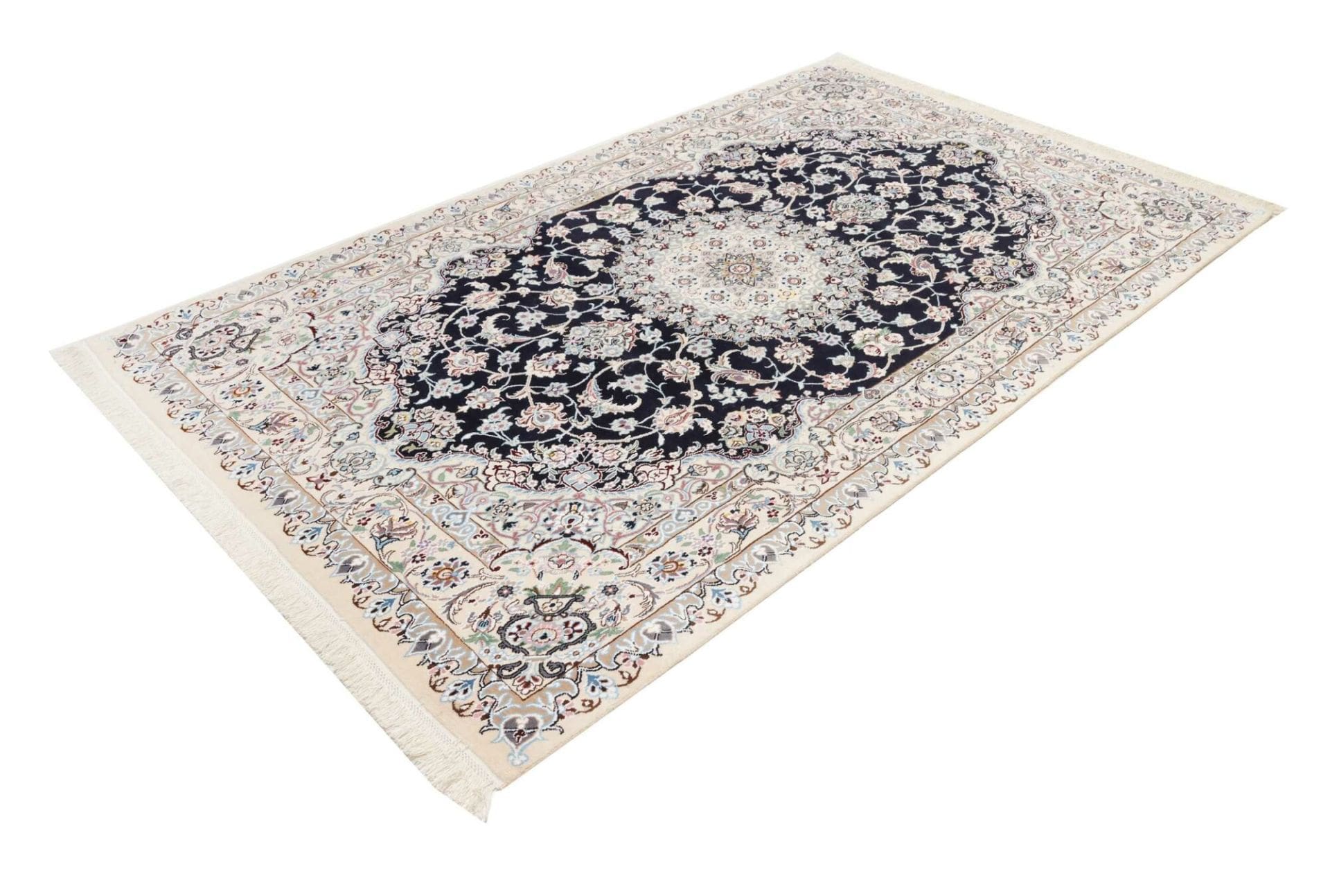 Handgeknüpfter Nain Perserteppich 149 × 246 cm