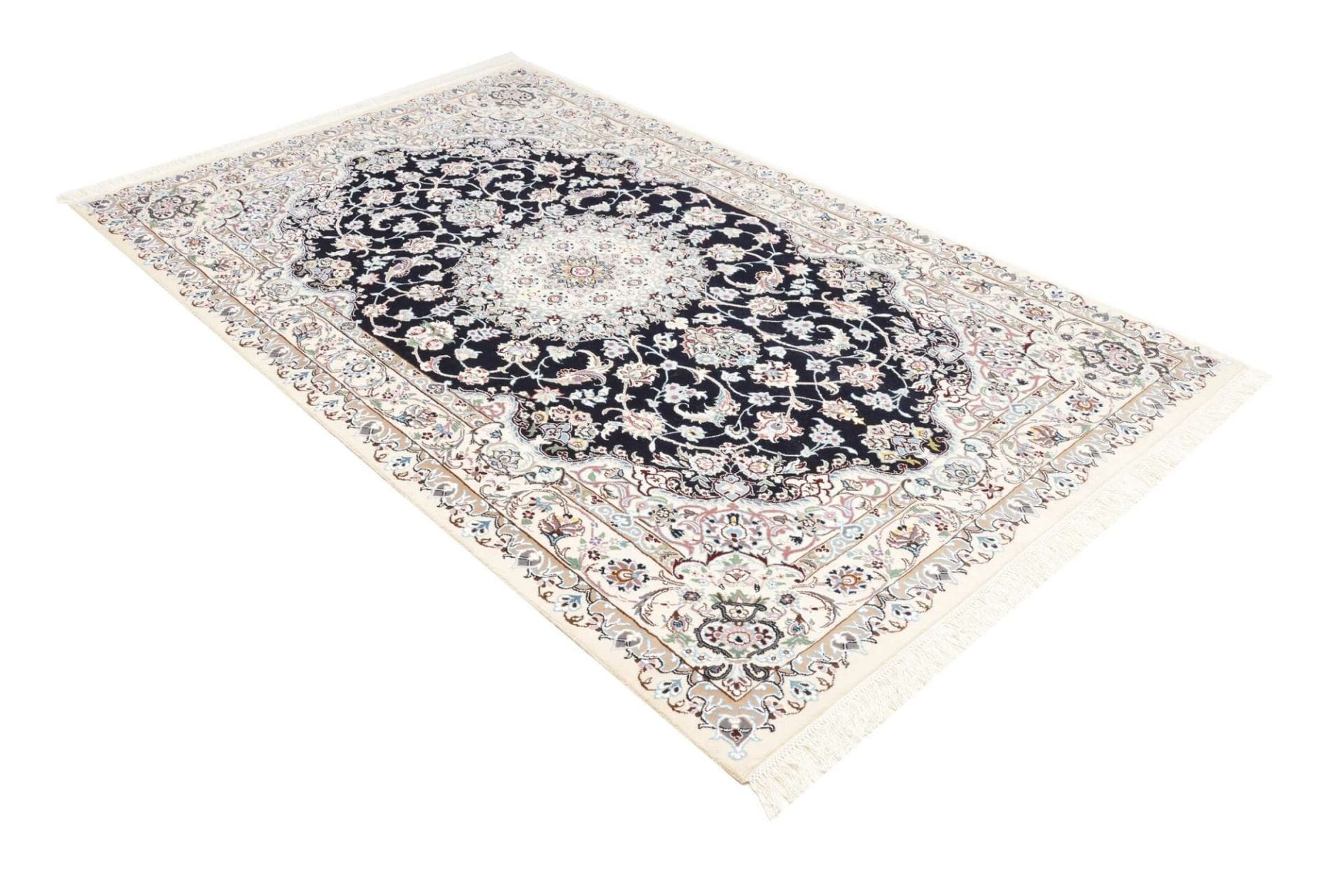 Handgeknüpfter Nain Perserteppich 149 × 246 cm