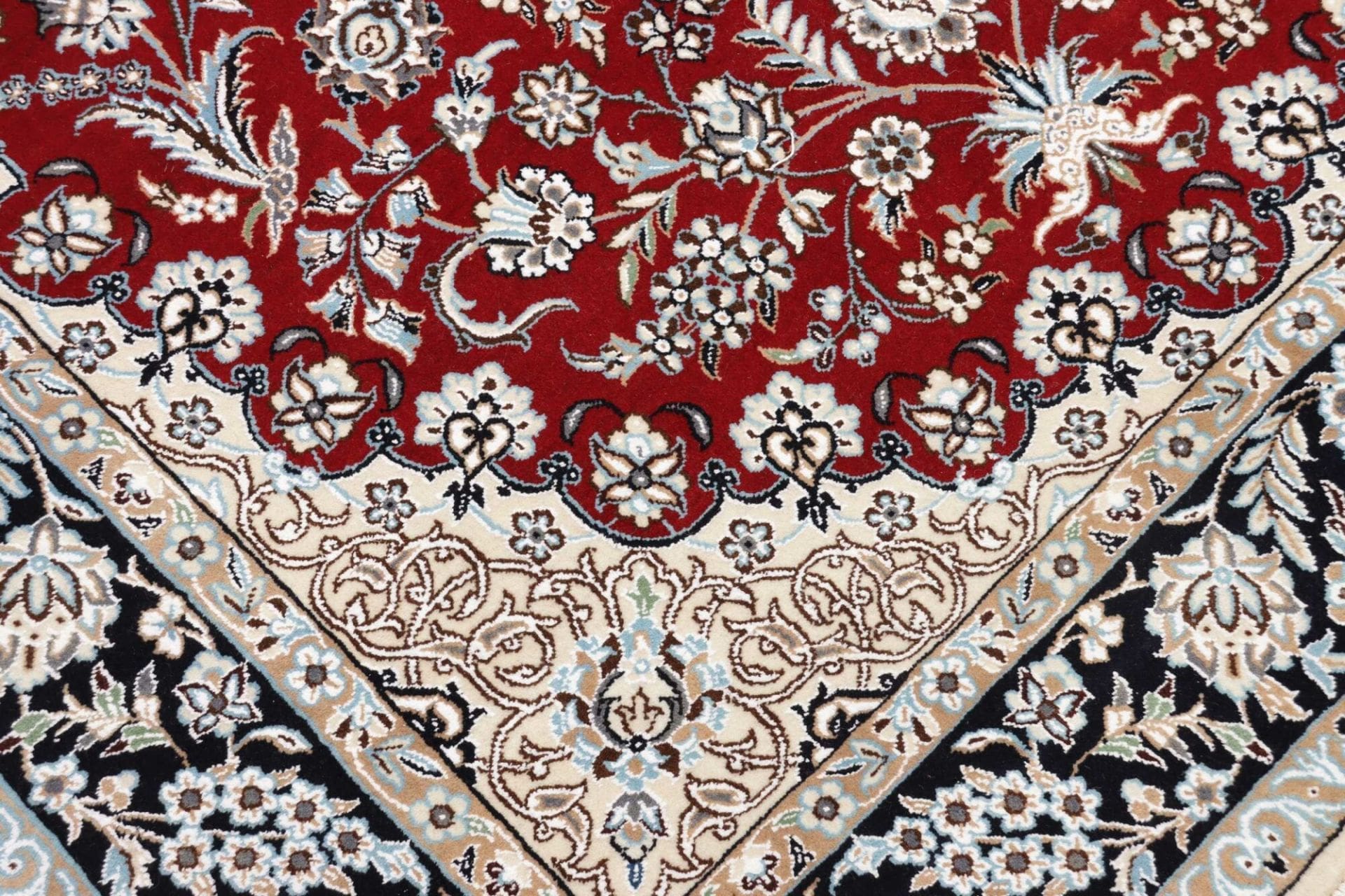 Handgeknüpfter Nain Perserteppich 150 × 246 cm