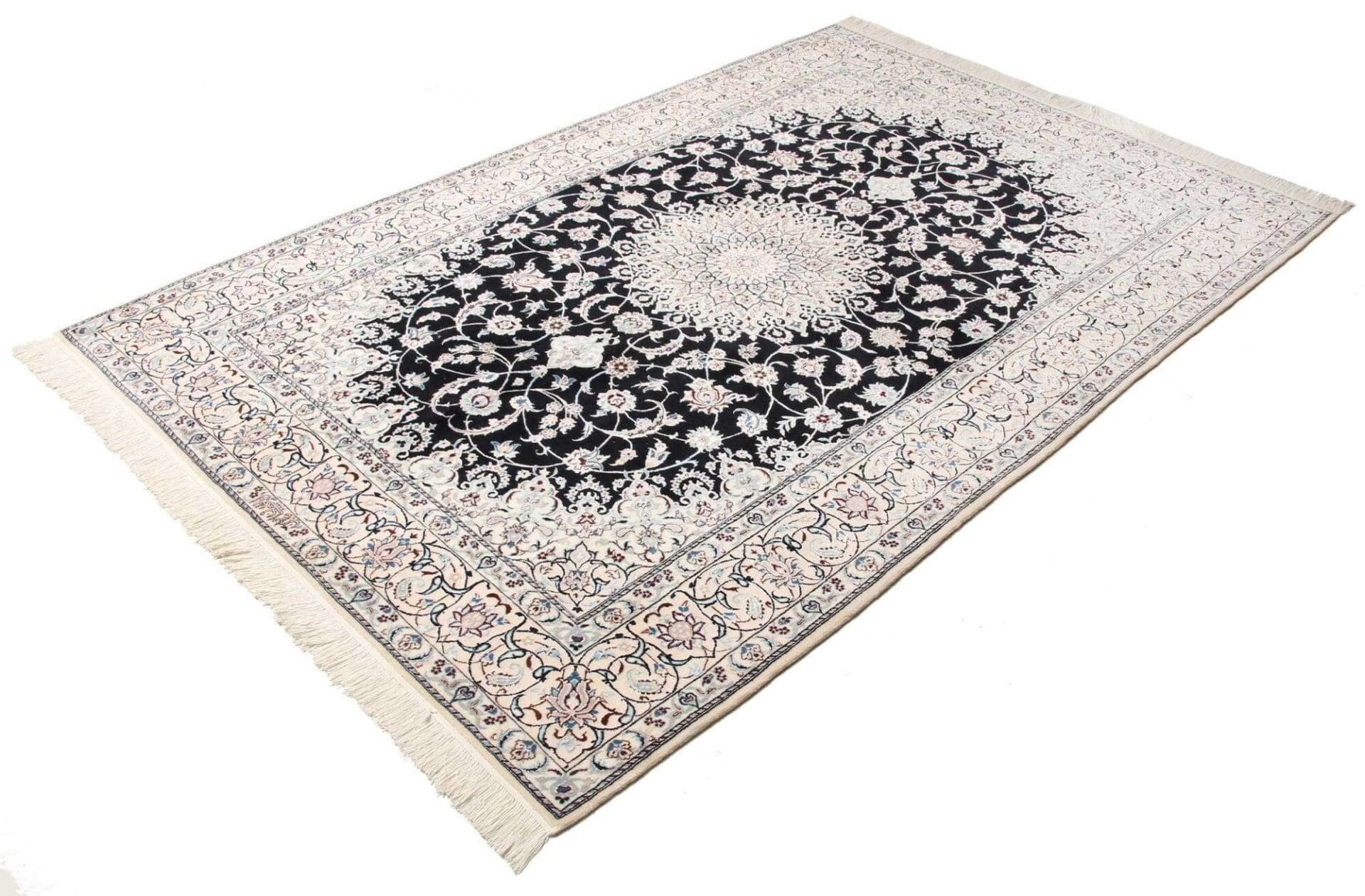 Handgeknüpfter Nain Perserteppich 156 × 225 cm